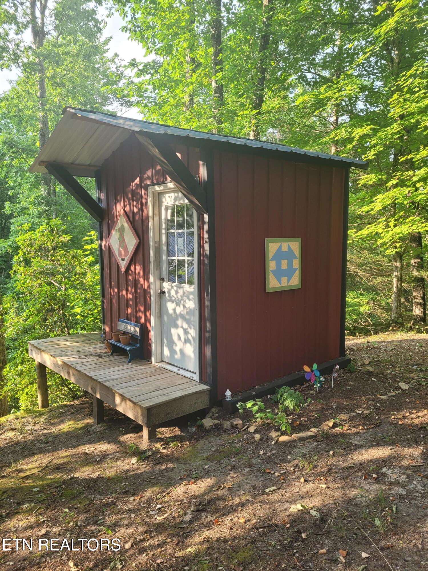 195 Laurel Cliff Road Clarkrange TN 38553