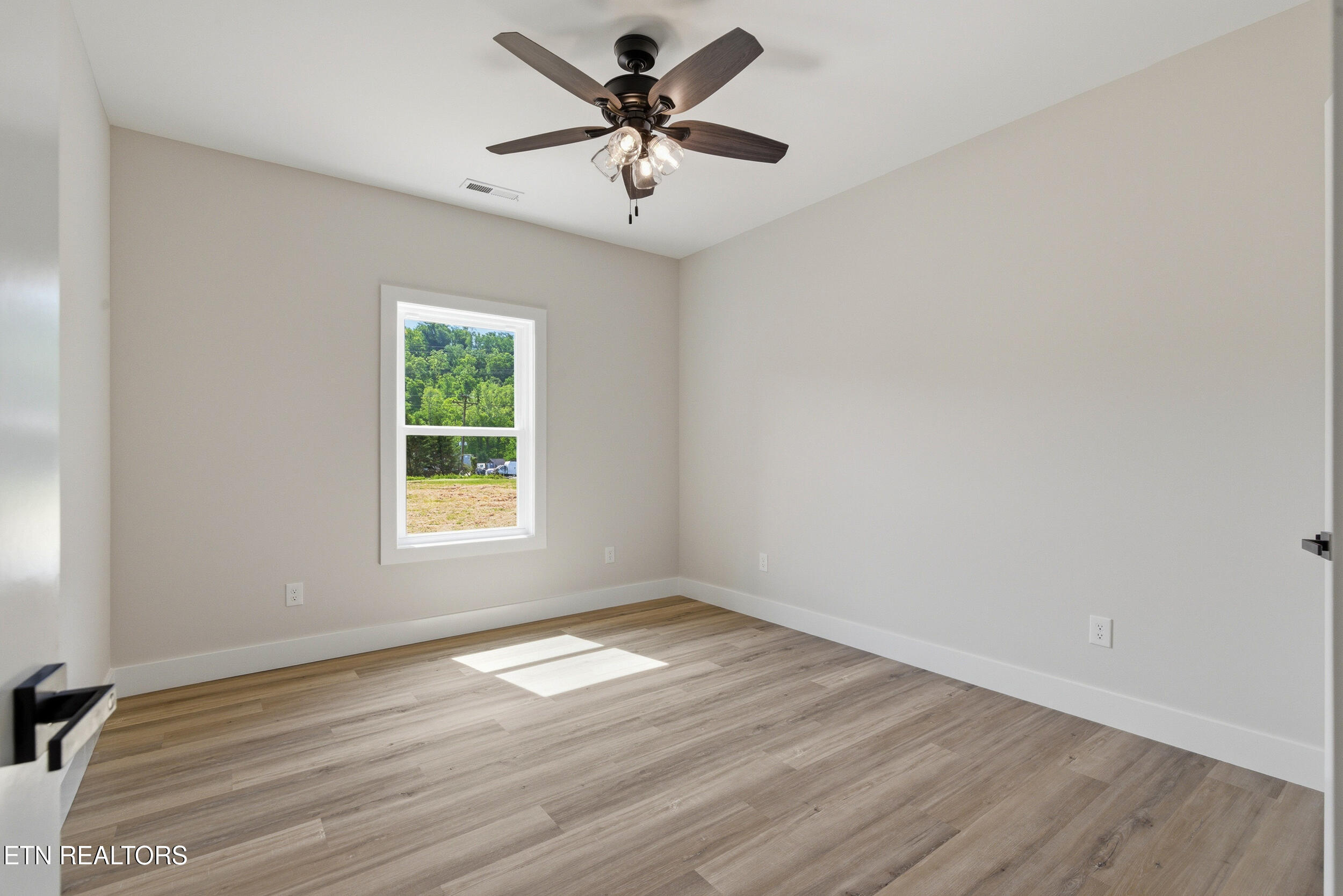 3646 Miser Station Road Louisville TN 37777