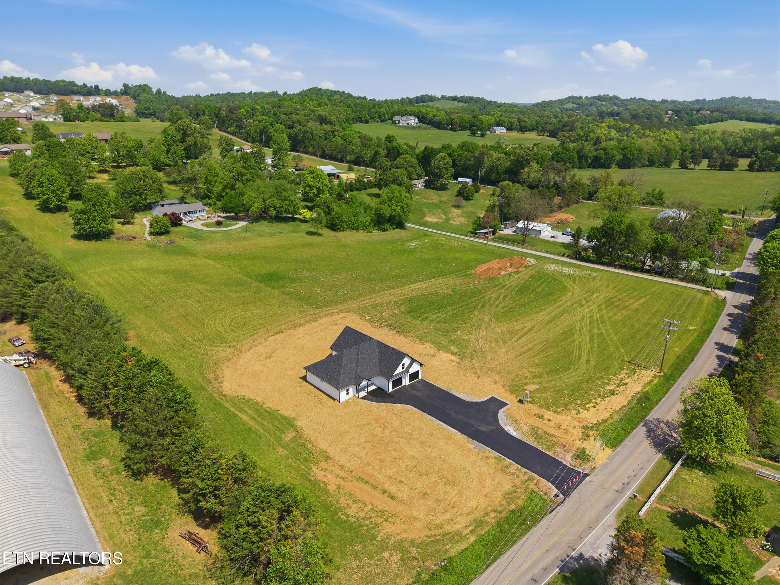 3646 Miser Station Road Louisville TN 37777