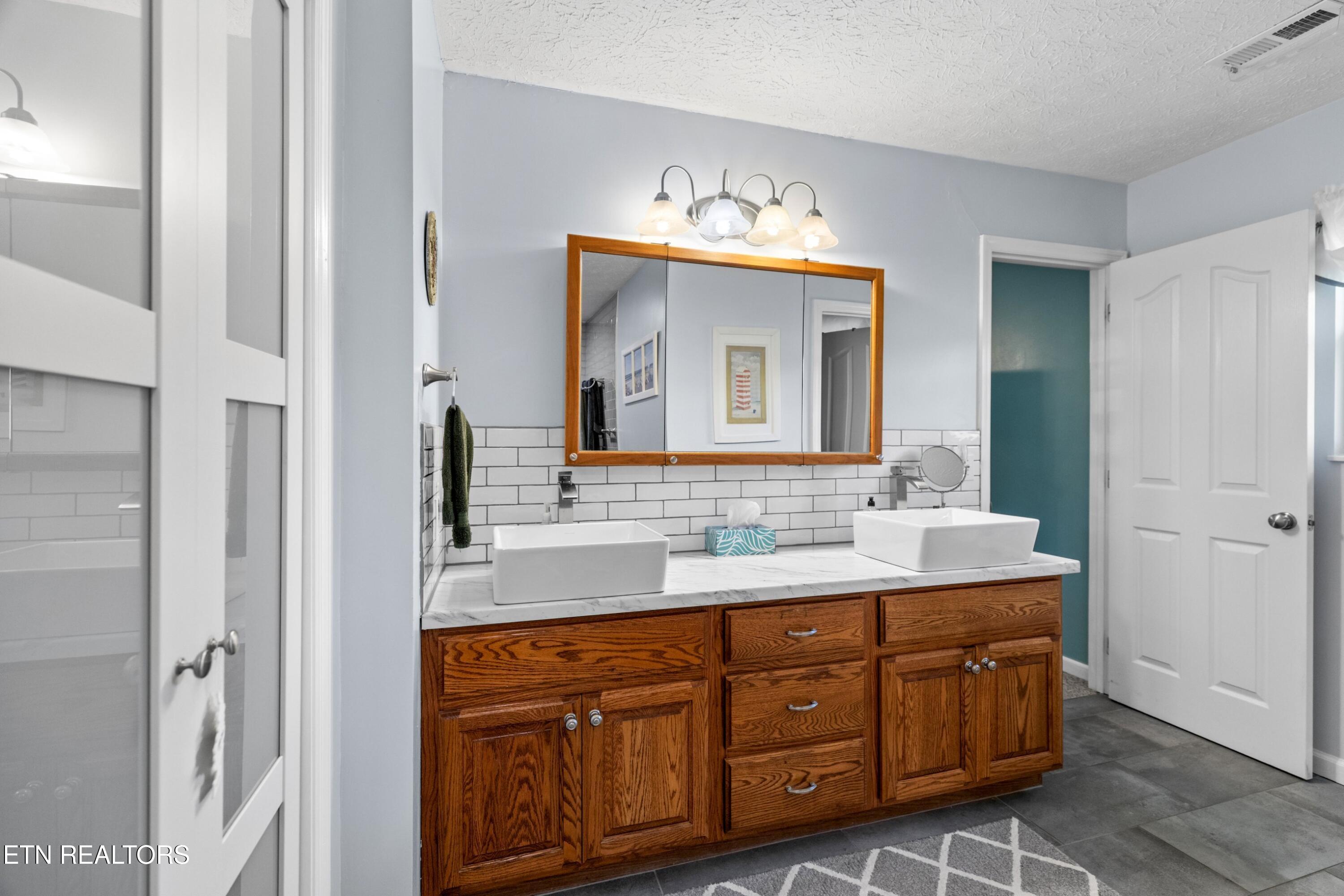 650 Southview Circle Kodak TN 37764