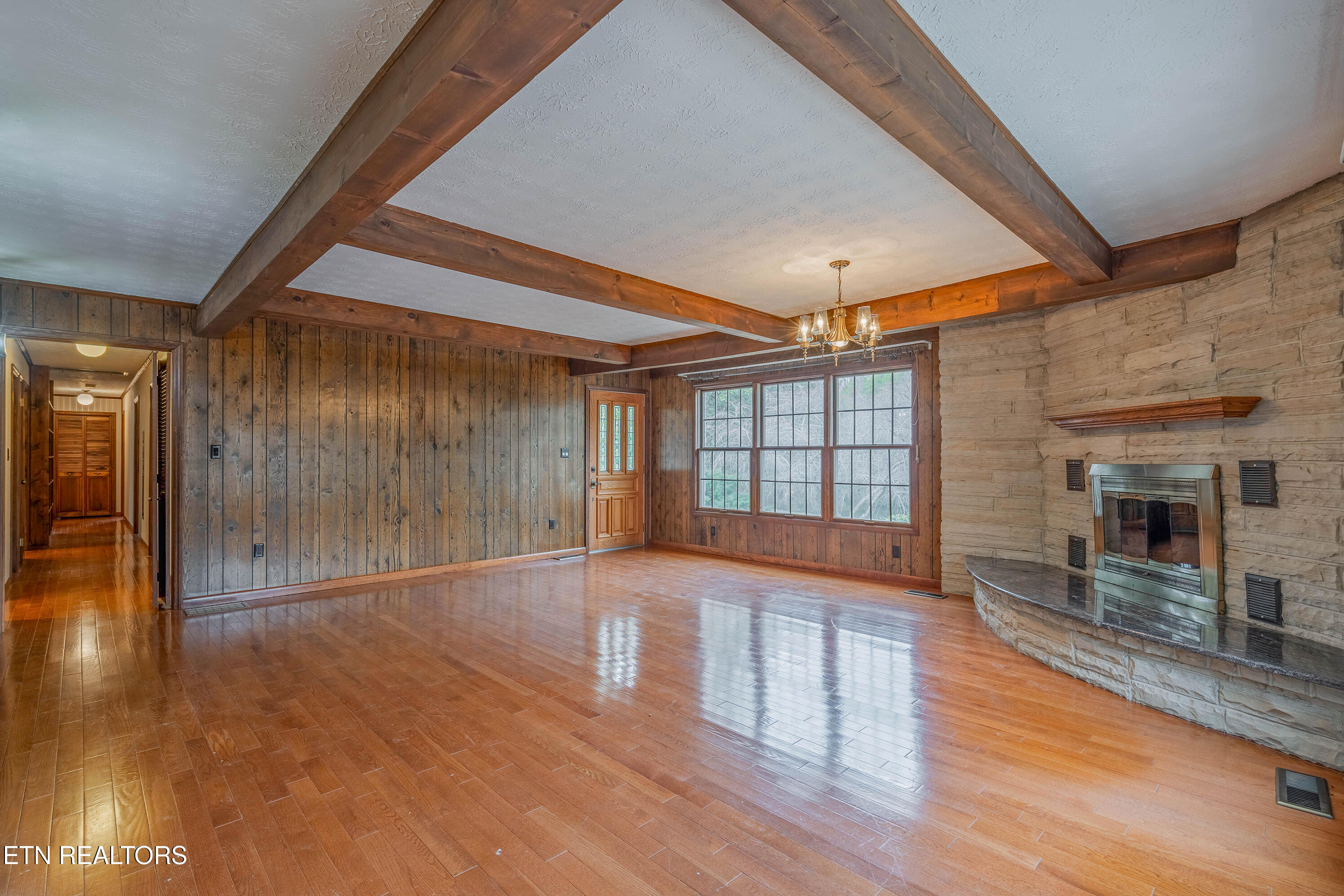 2992 Knoxville Highway Wartburg TN 37887
