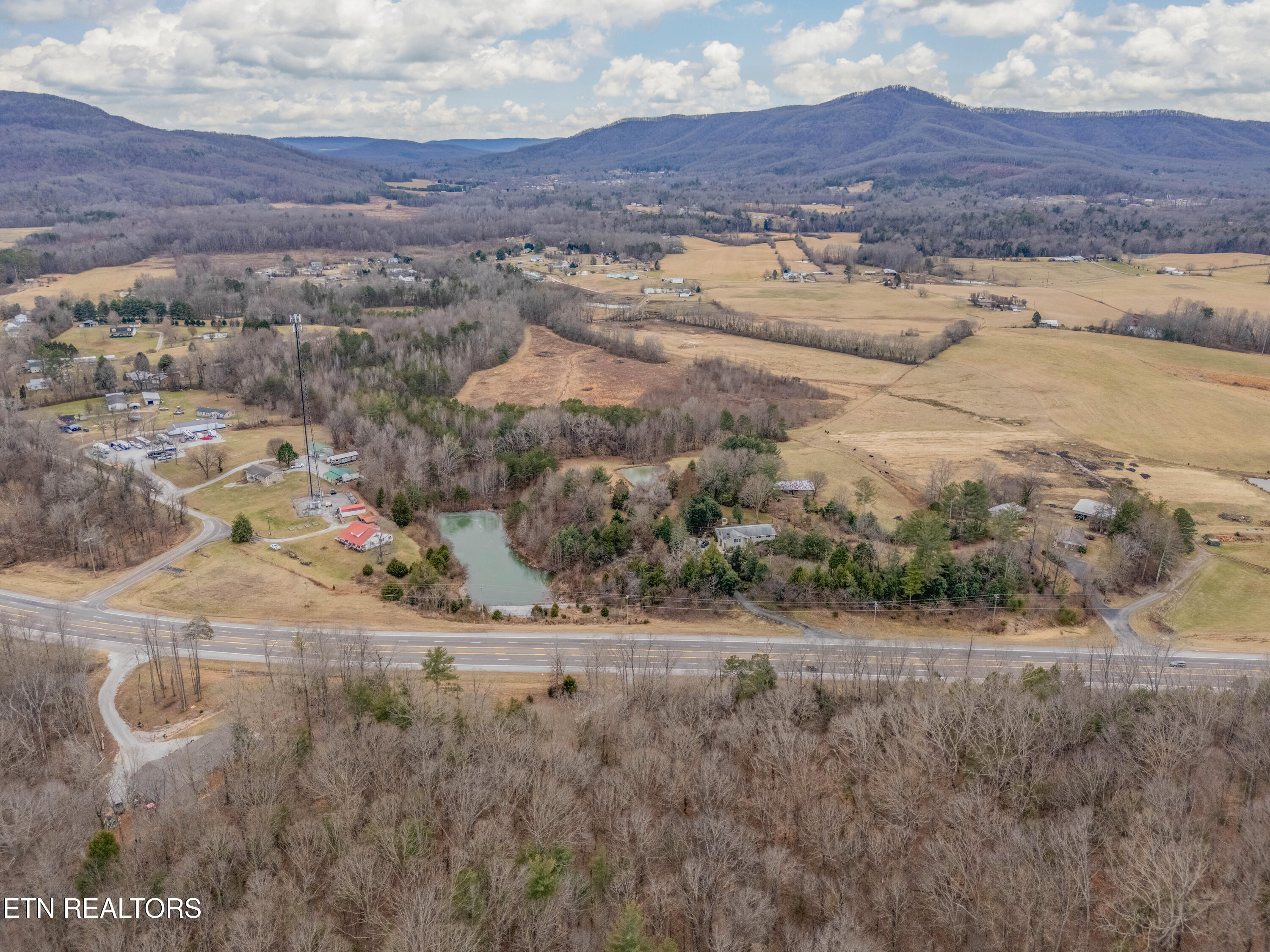 2992 Knoxville Highway Wartburg TN 37887