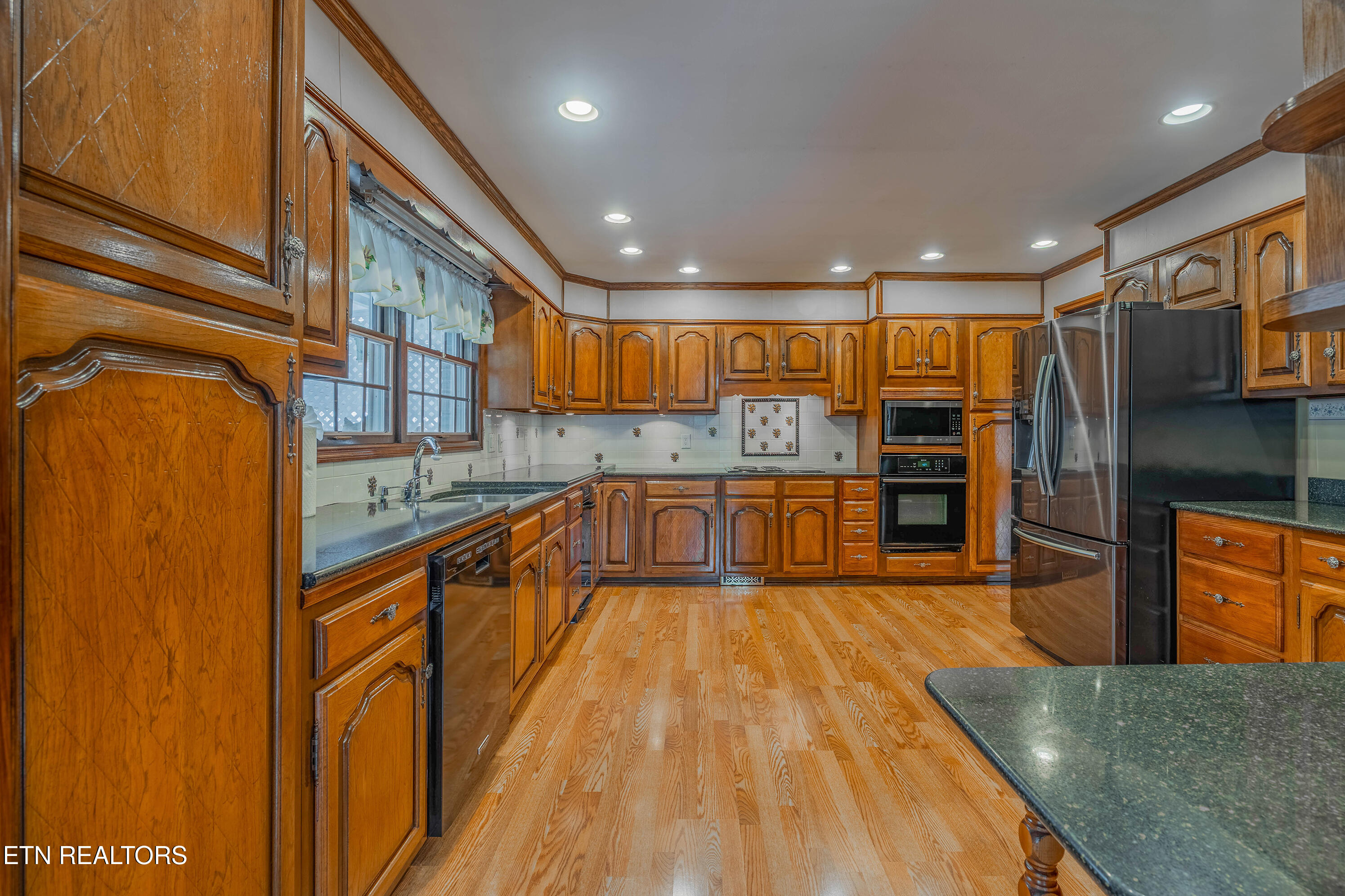 2992 Knoxville Highway Wartburg TN 37887