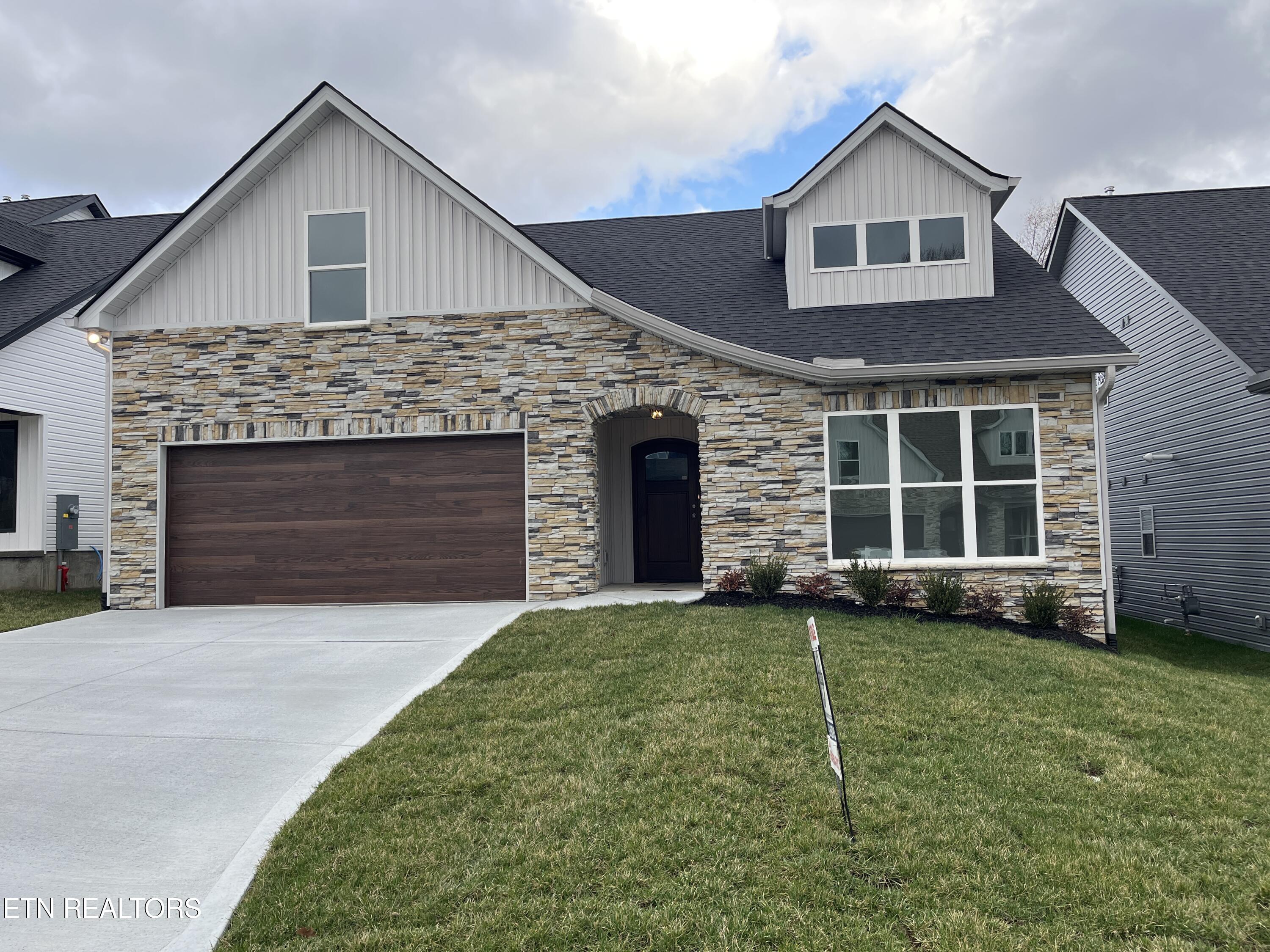 3466 Sparks Scenic Way Knoxville TN 37931