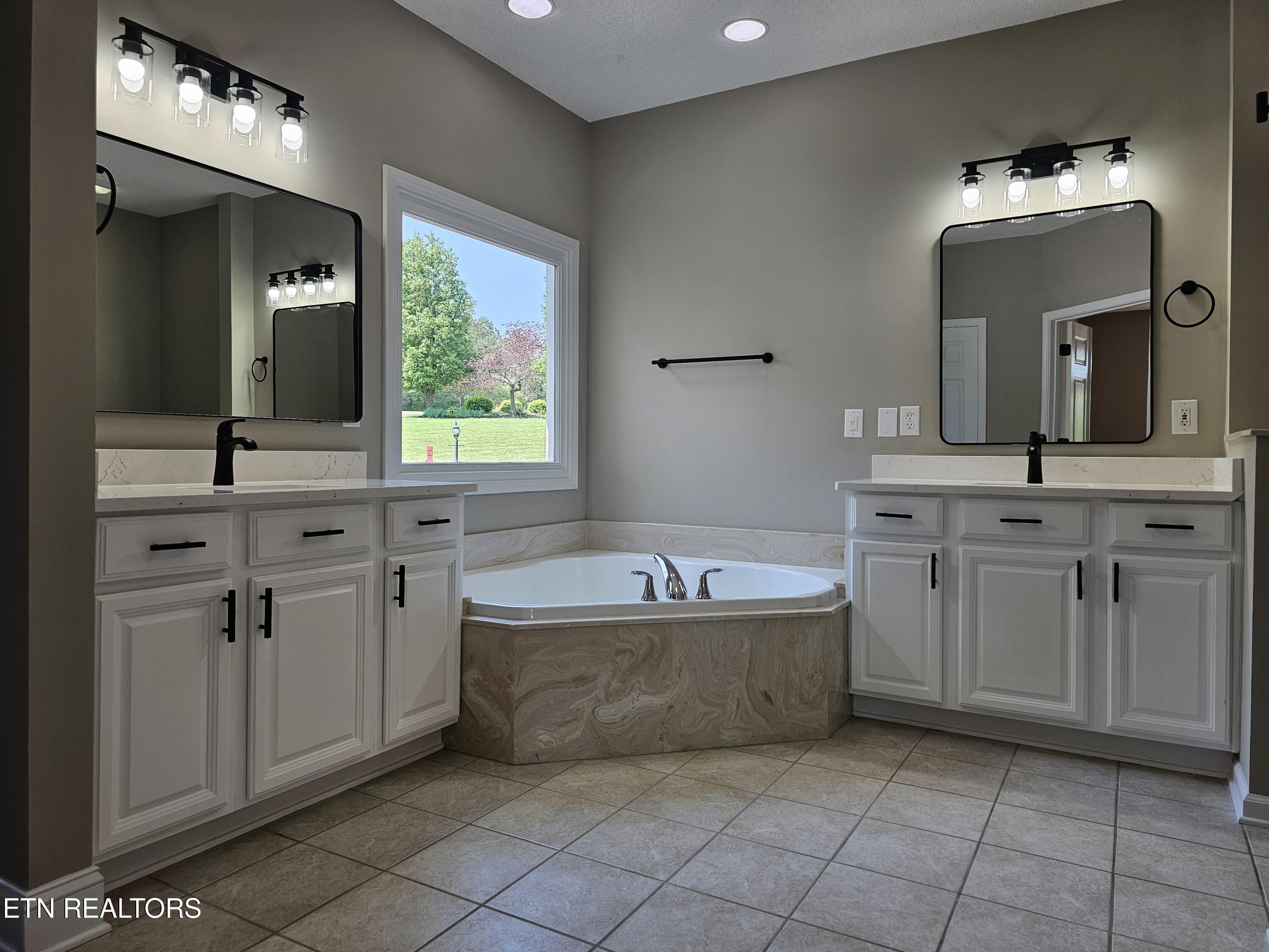103 Huron Place Loudon TN 37774