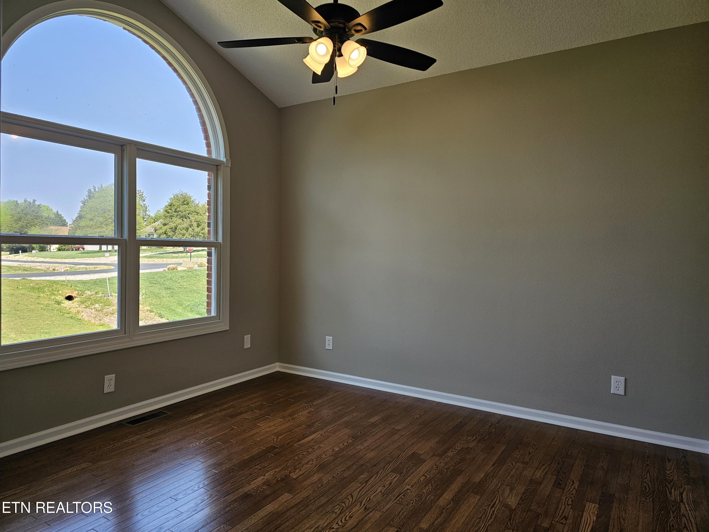 103 Huron Place Loudon TN 37774