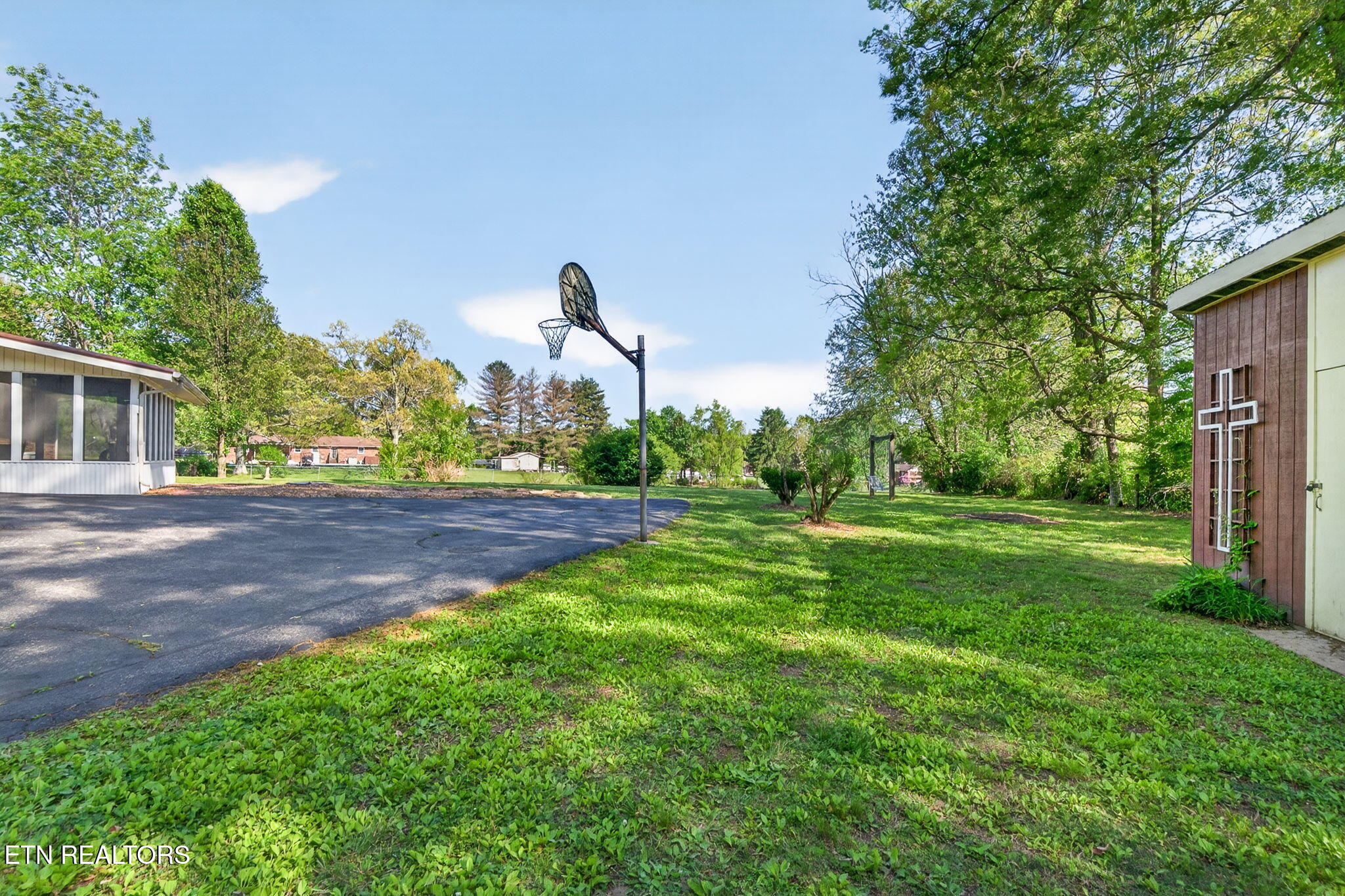 109 Parkway Lane Crossville TN 38572
