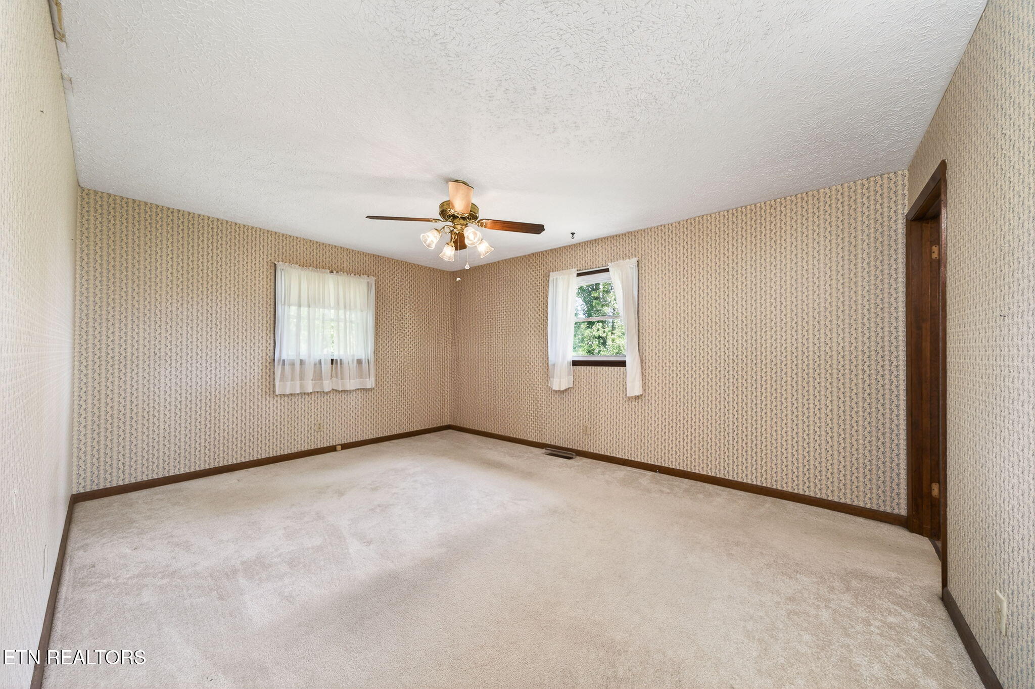 109 Parkway Lane Crossville TN 38572