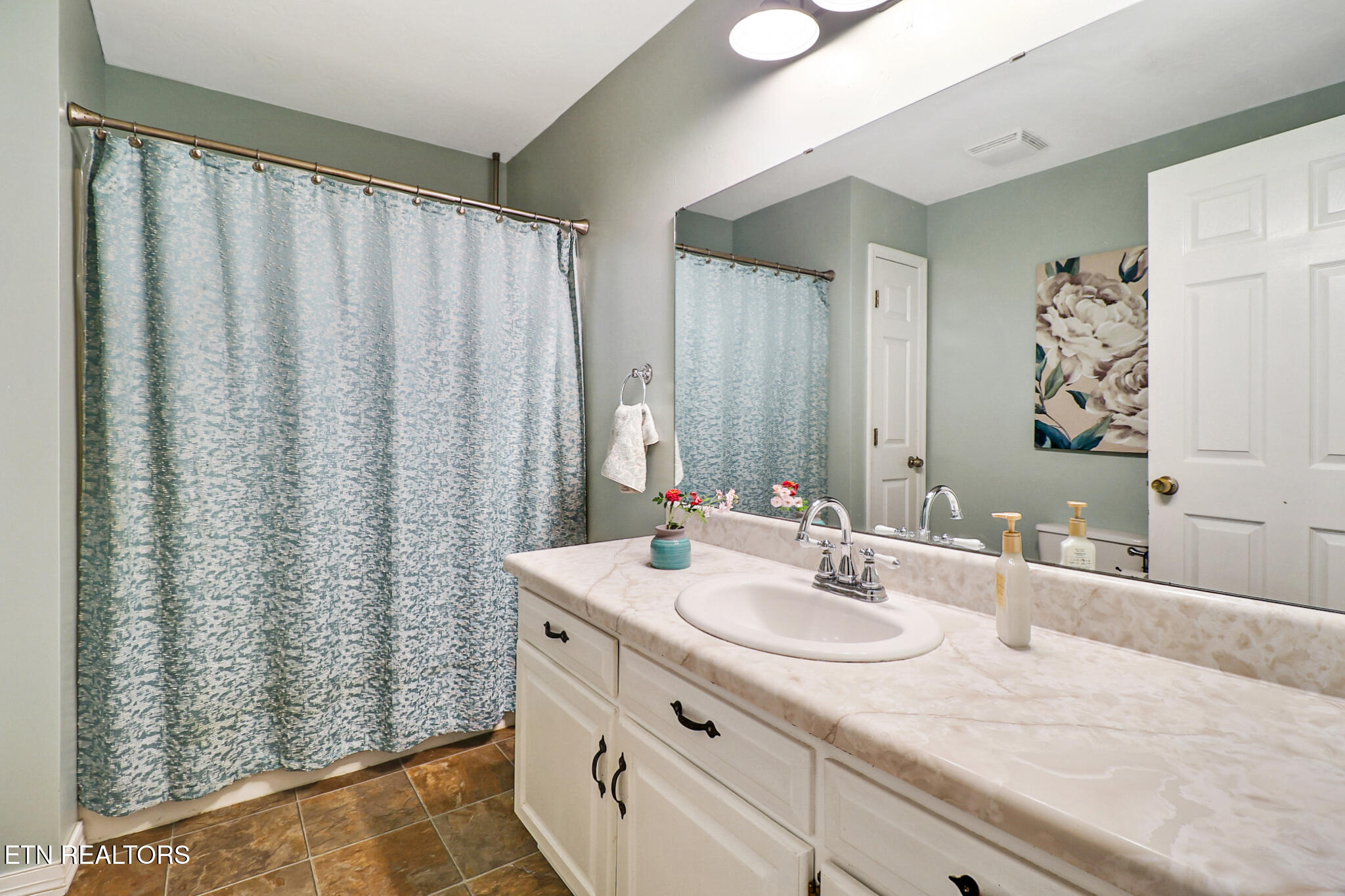 122 Frankfort Road Lancing TN 37770