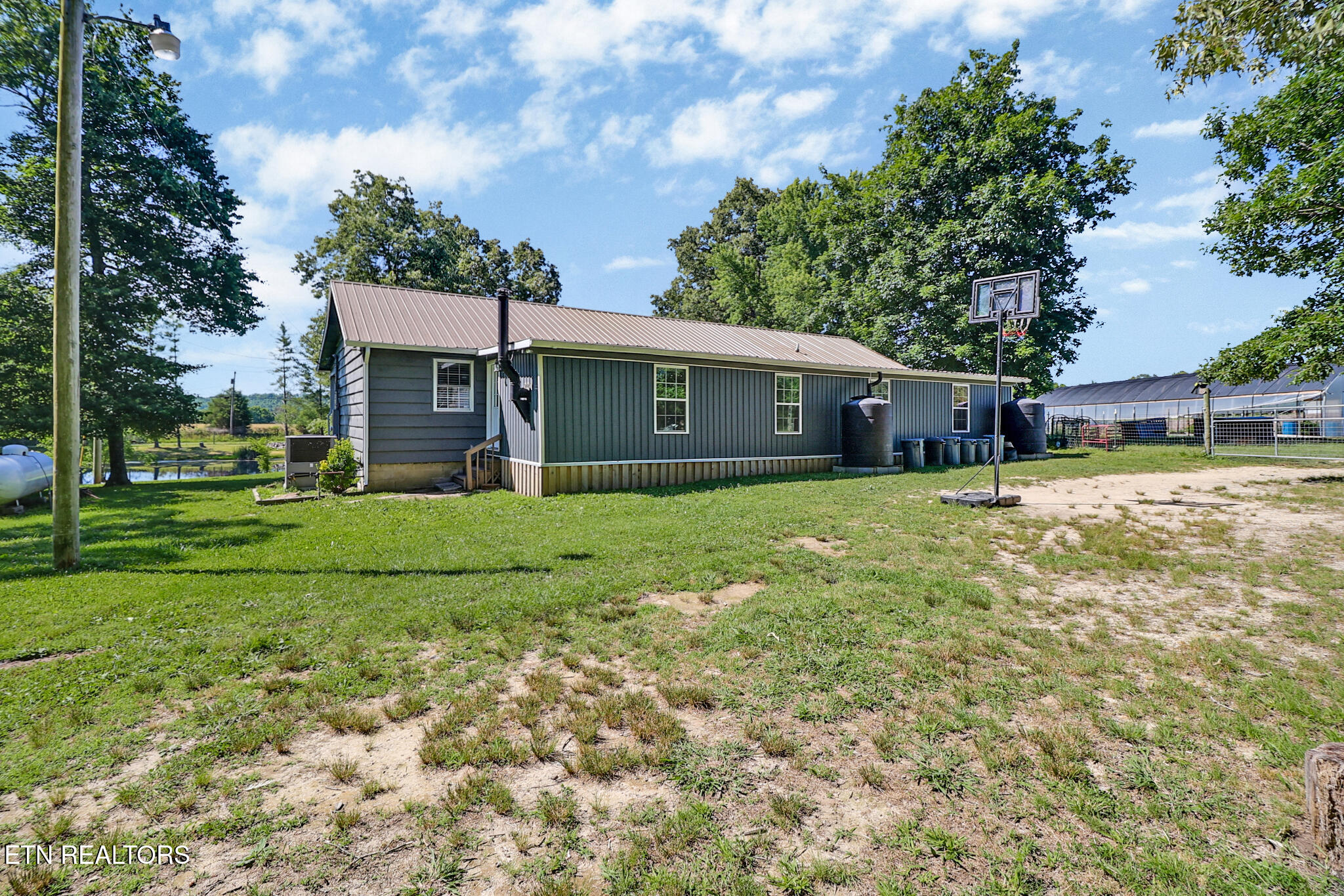 122 Frankfort Road Lancing TN 37770