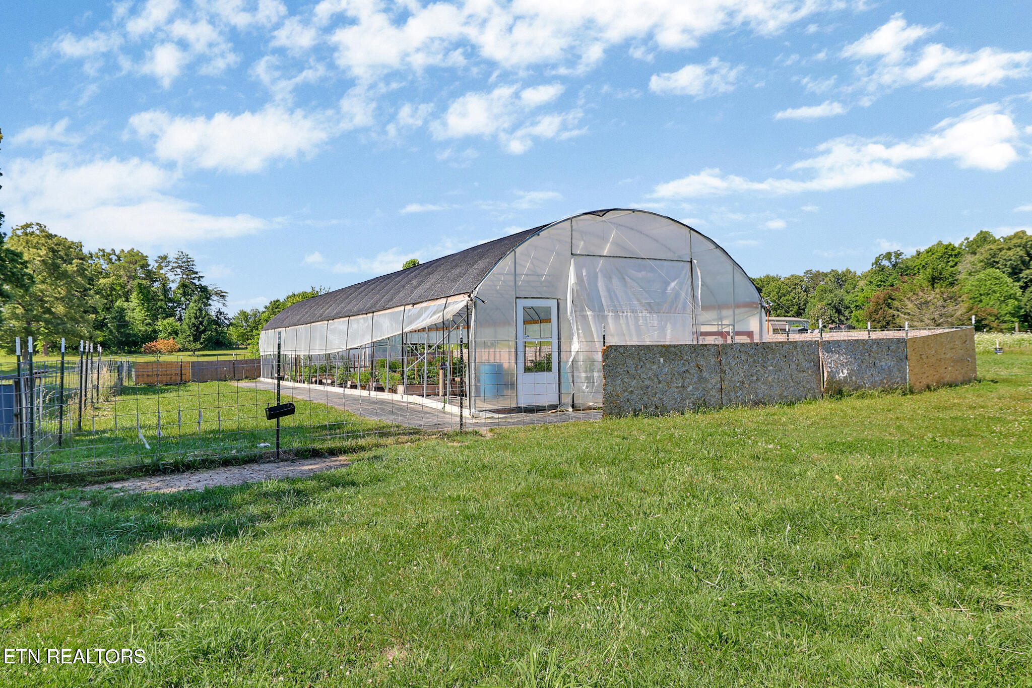 122 Frankfort Road Lancing TN 37770
