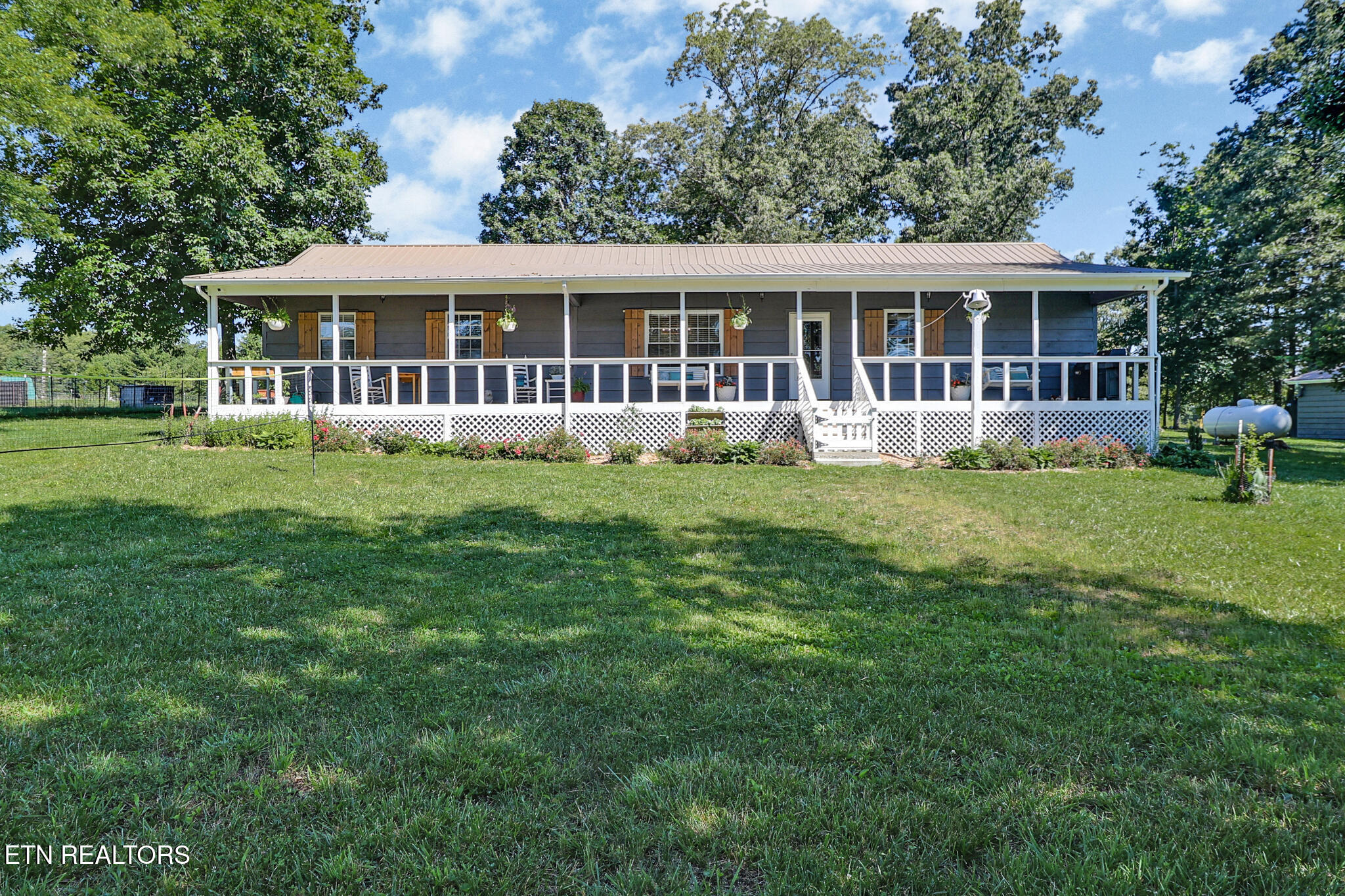 122 Frankfort Road Lancing TN 37770