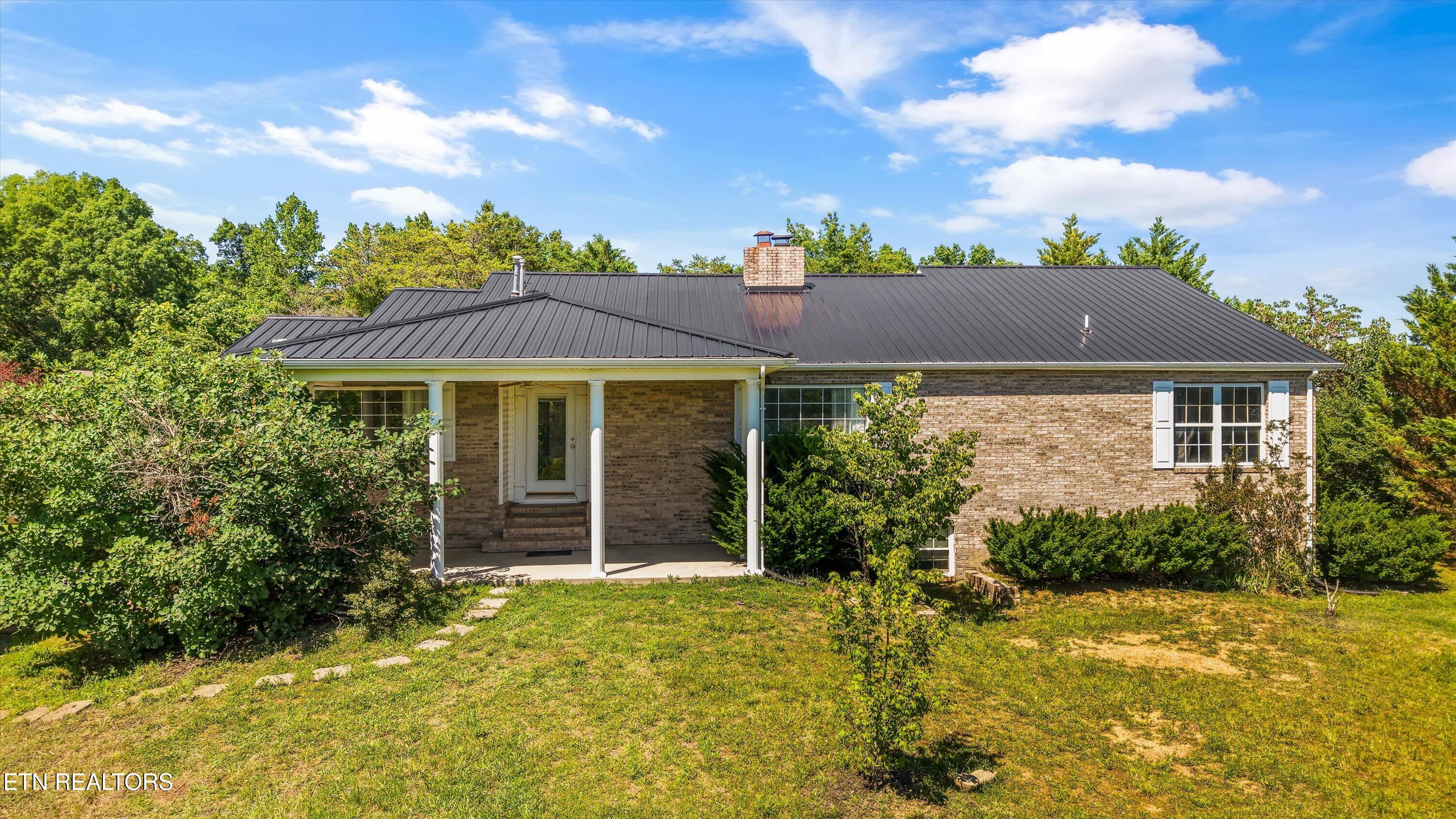 1436 Chapman Highway Sevierville TN 37876