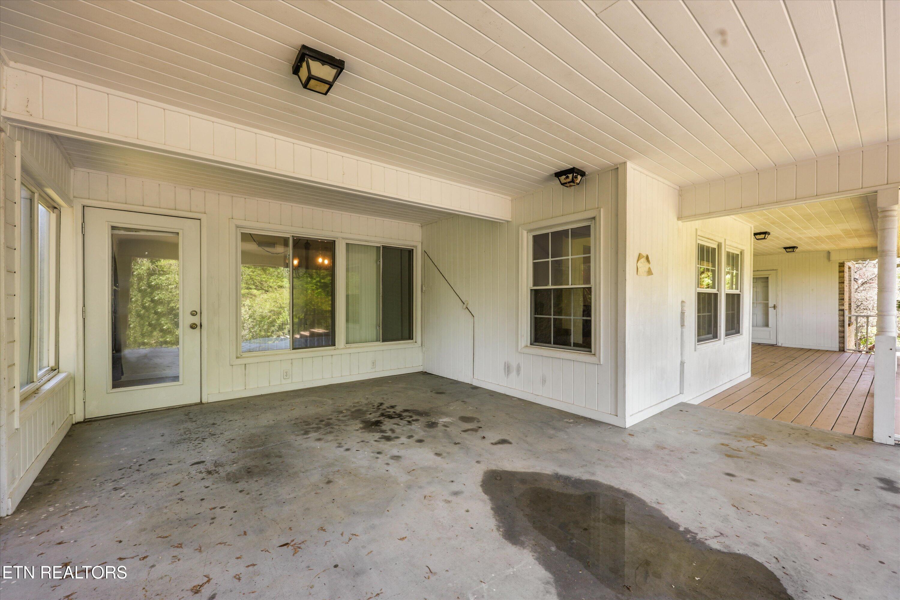 1436 Chapman Highway Sevierville TN 37876