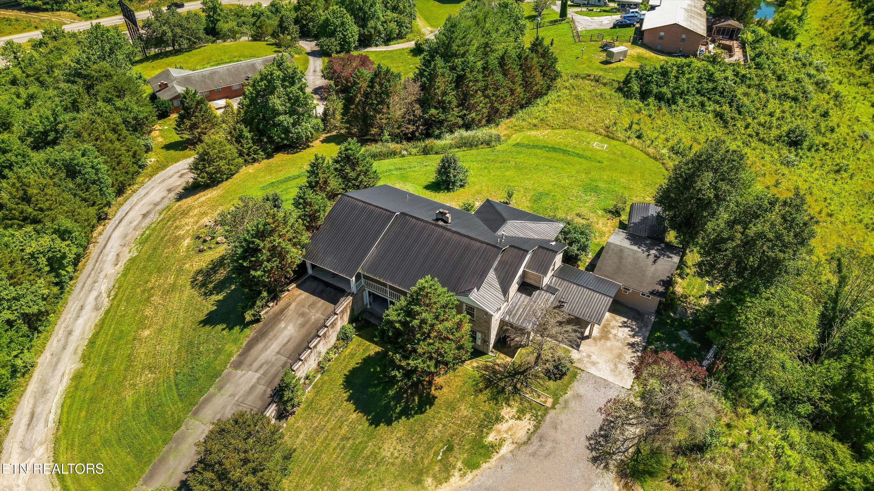 1436 Chapman Highway Sevierville TN 37876