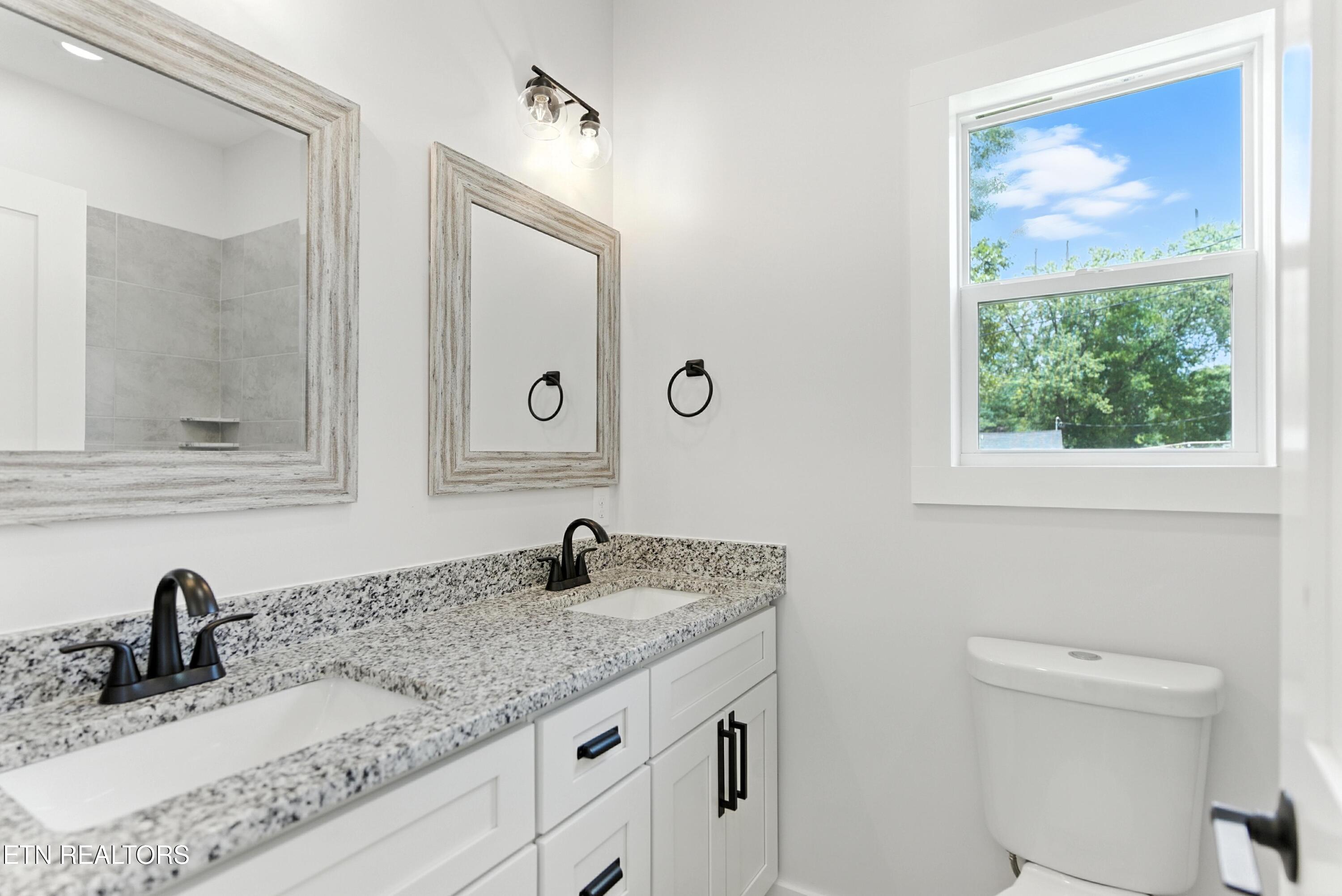 842 Vermont Avenue Knoxville TN 37921