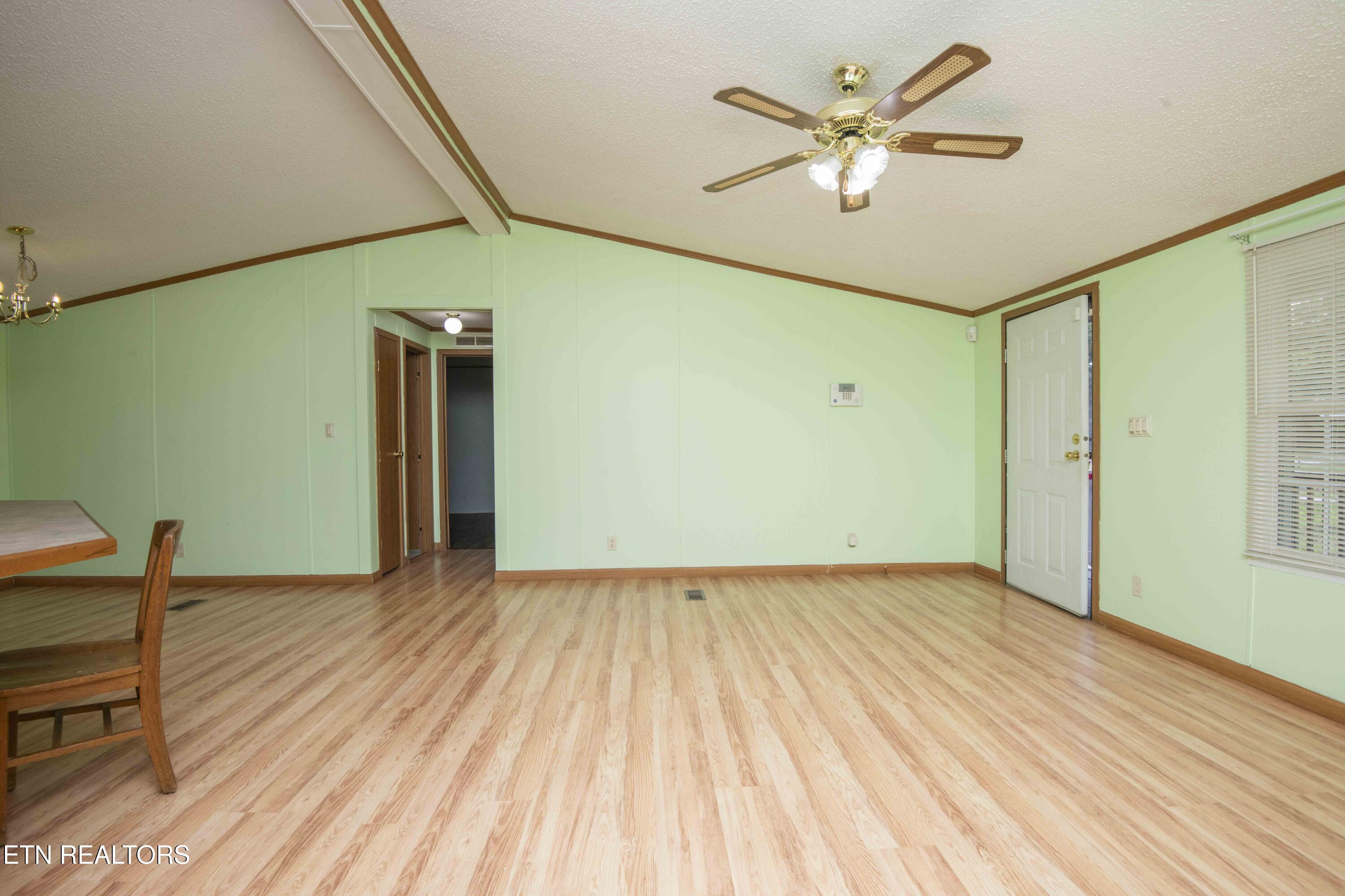 8411 Bowman Hollow Road Powell TN 37849