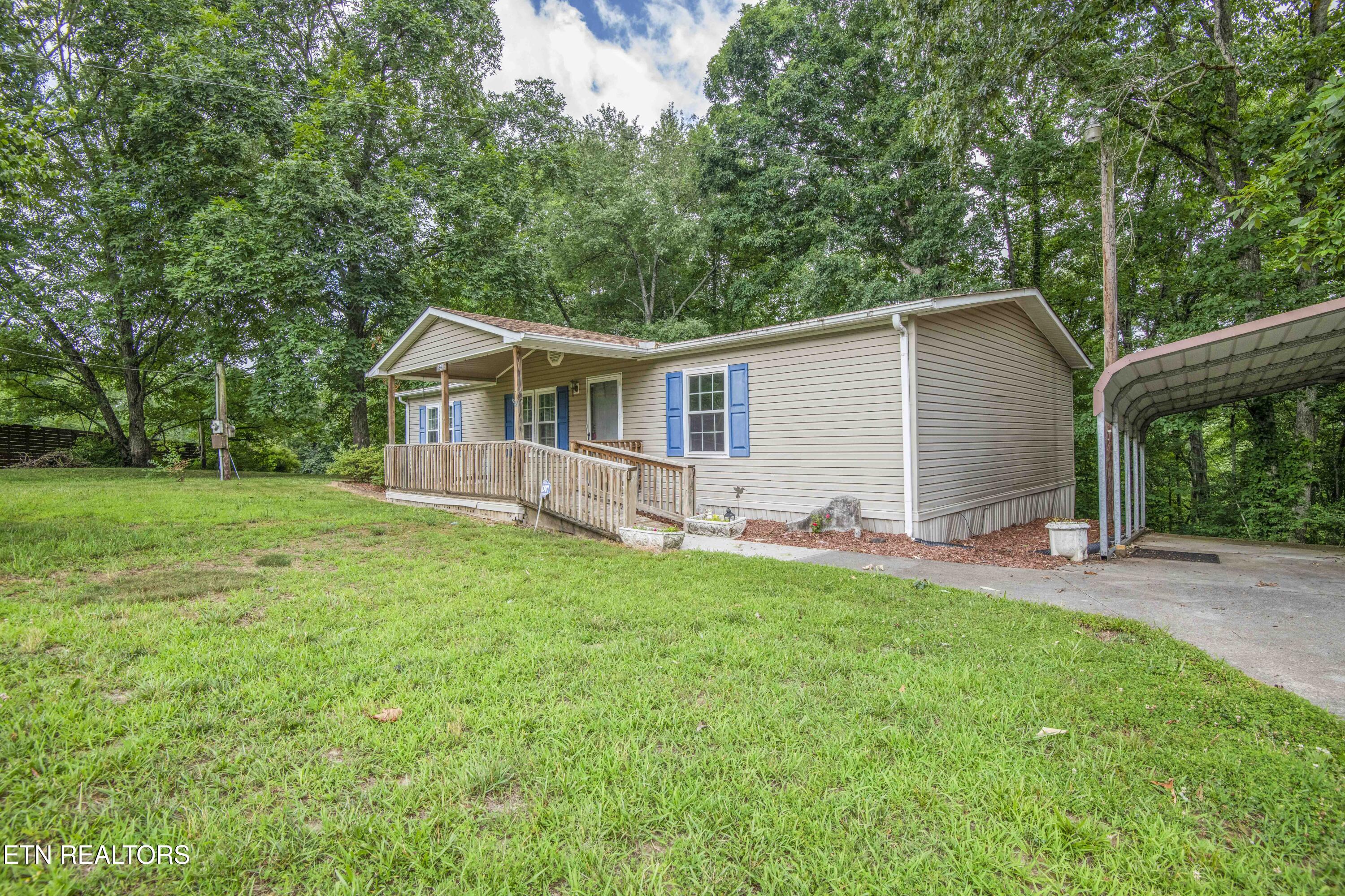 8411 Bowman Hollow Road Powell TN 37849