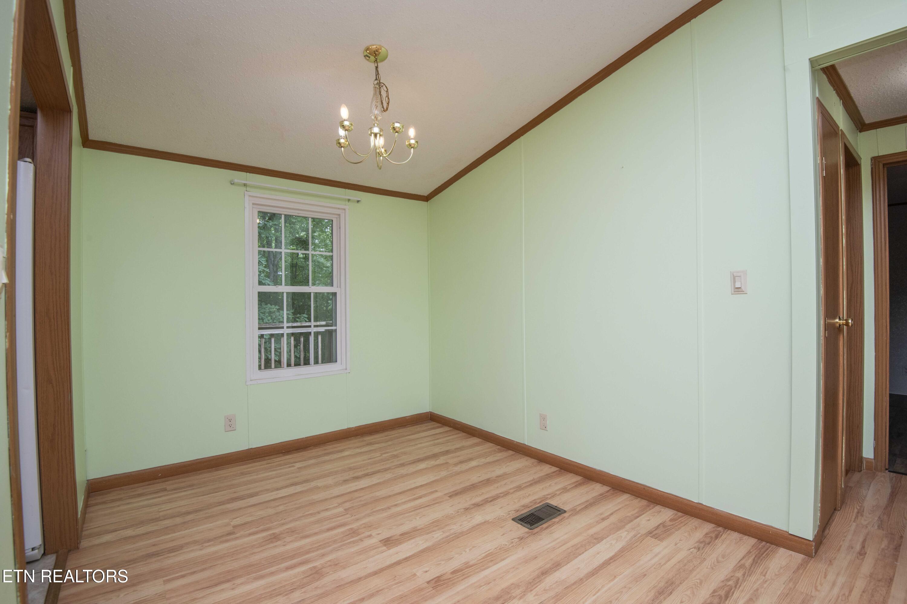 8411 Bowman Hollow Road Powell TN 37849