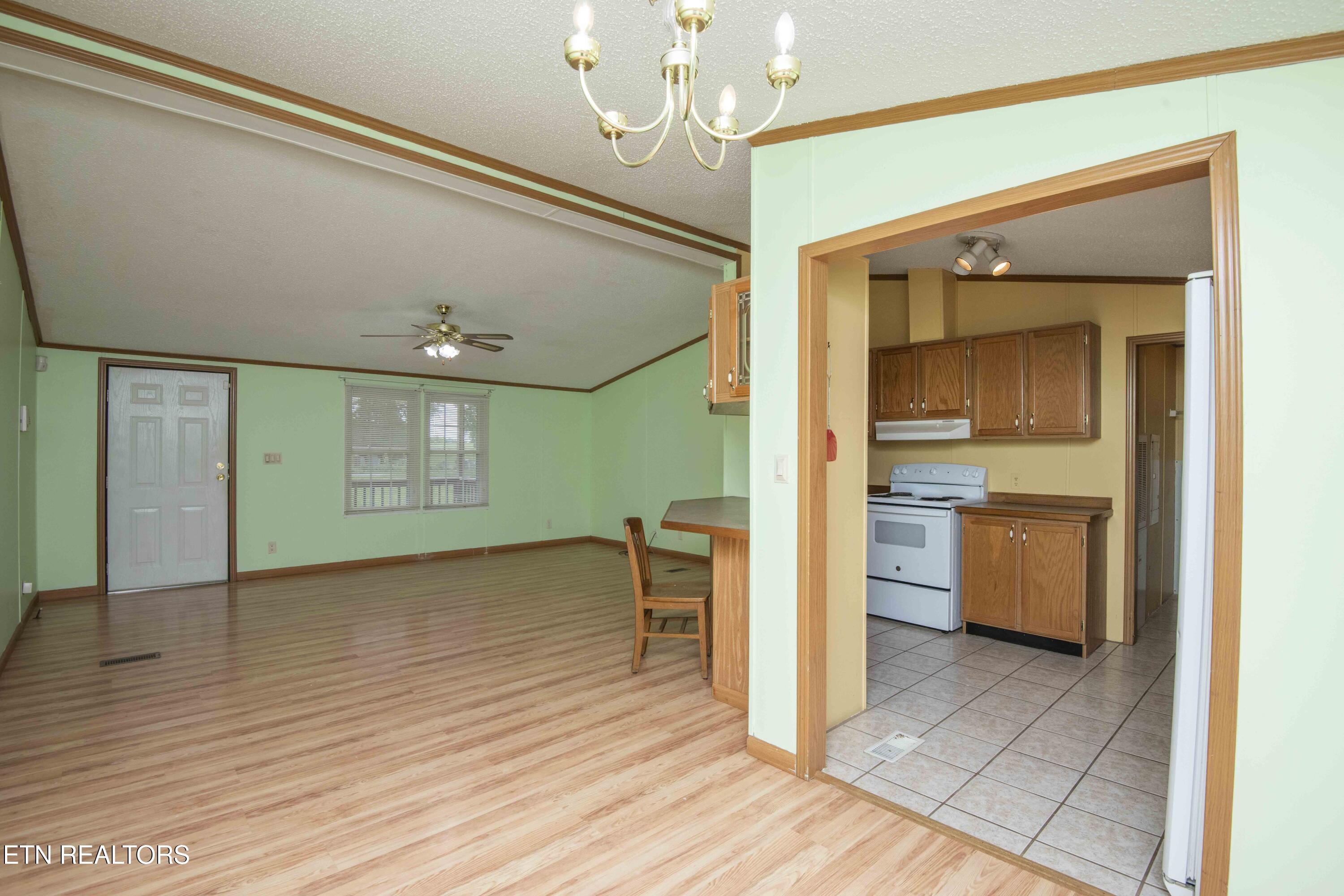 8411 Bowman Hollow Road Powell TN 37849