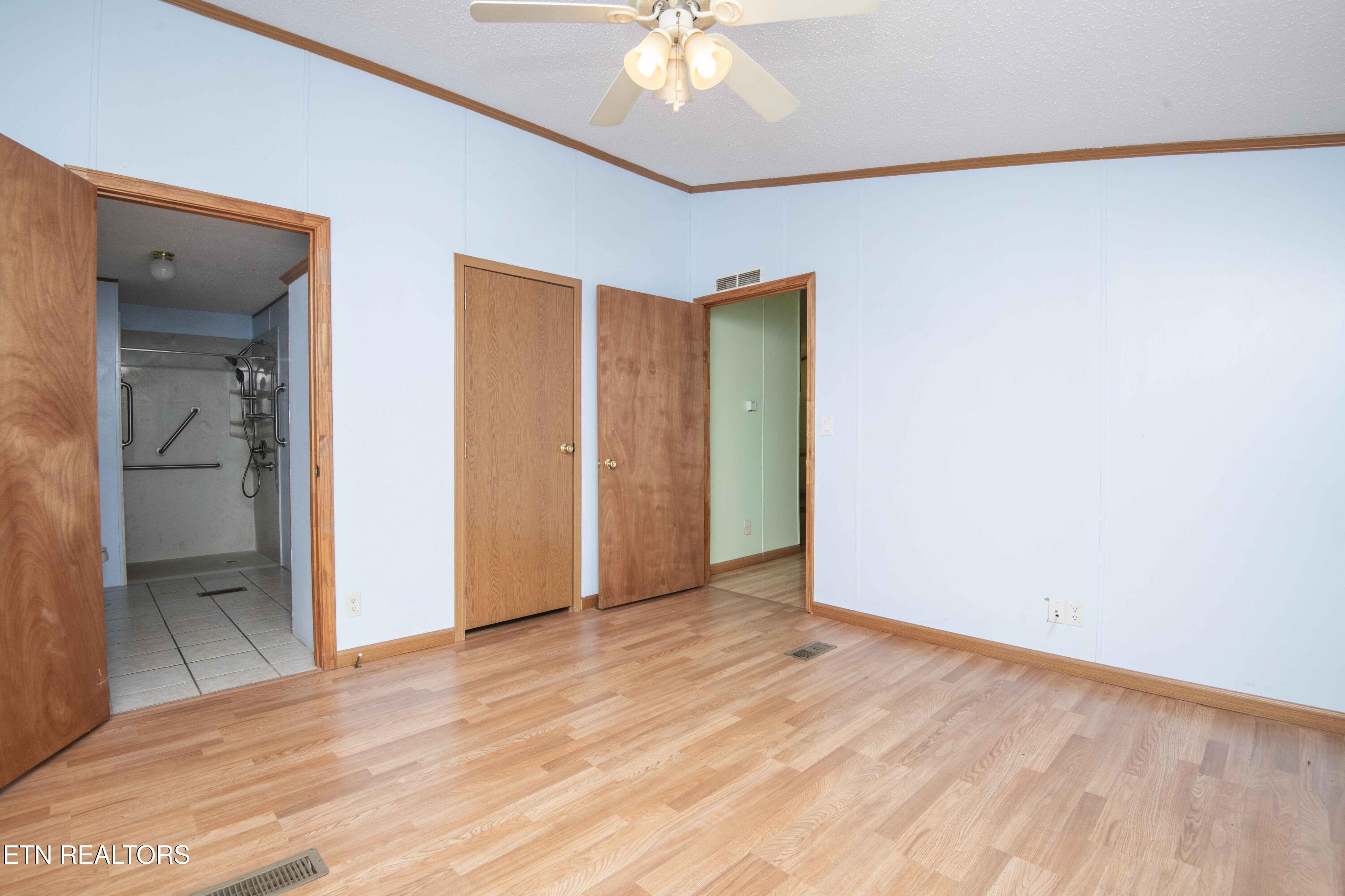 8411 Bowman Hollow Road Powell TN 37849