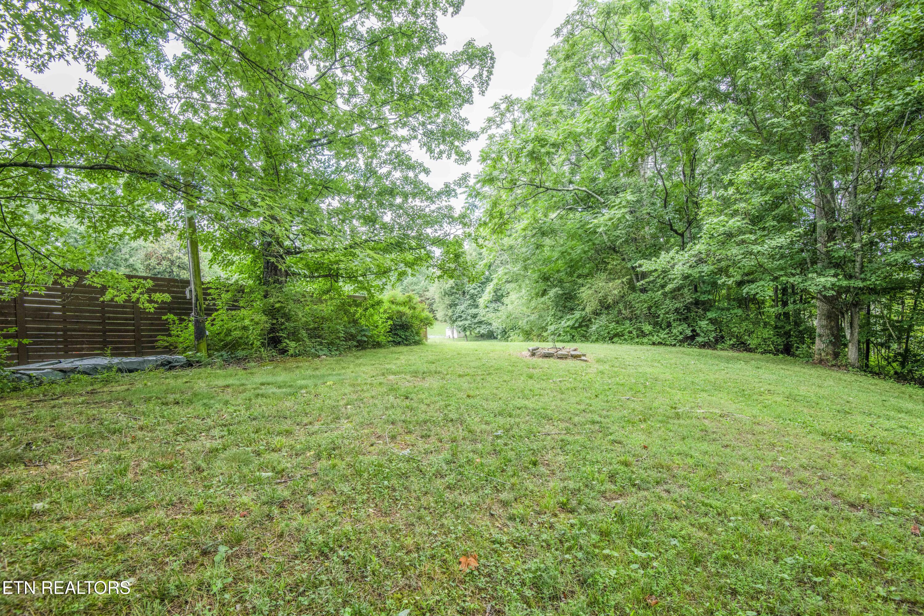 8411 Bowman Hollow Road Powell TN 37849