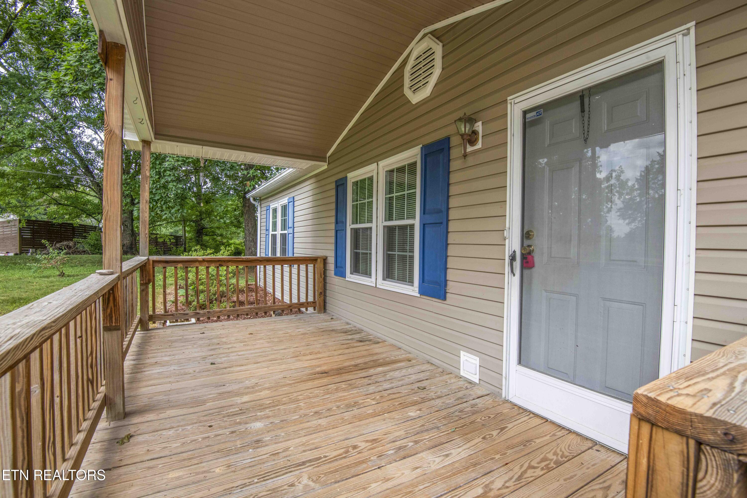 8411 Bowman Hollow Road Powell TN 37849