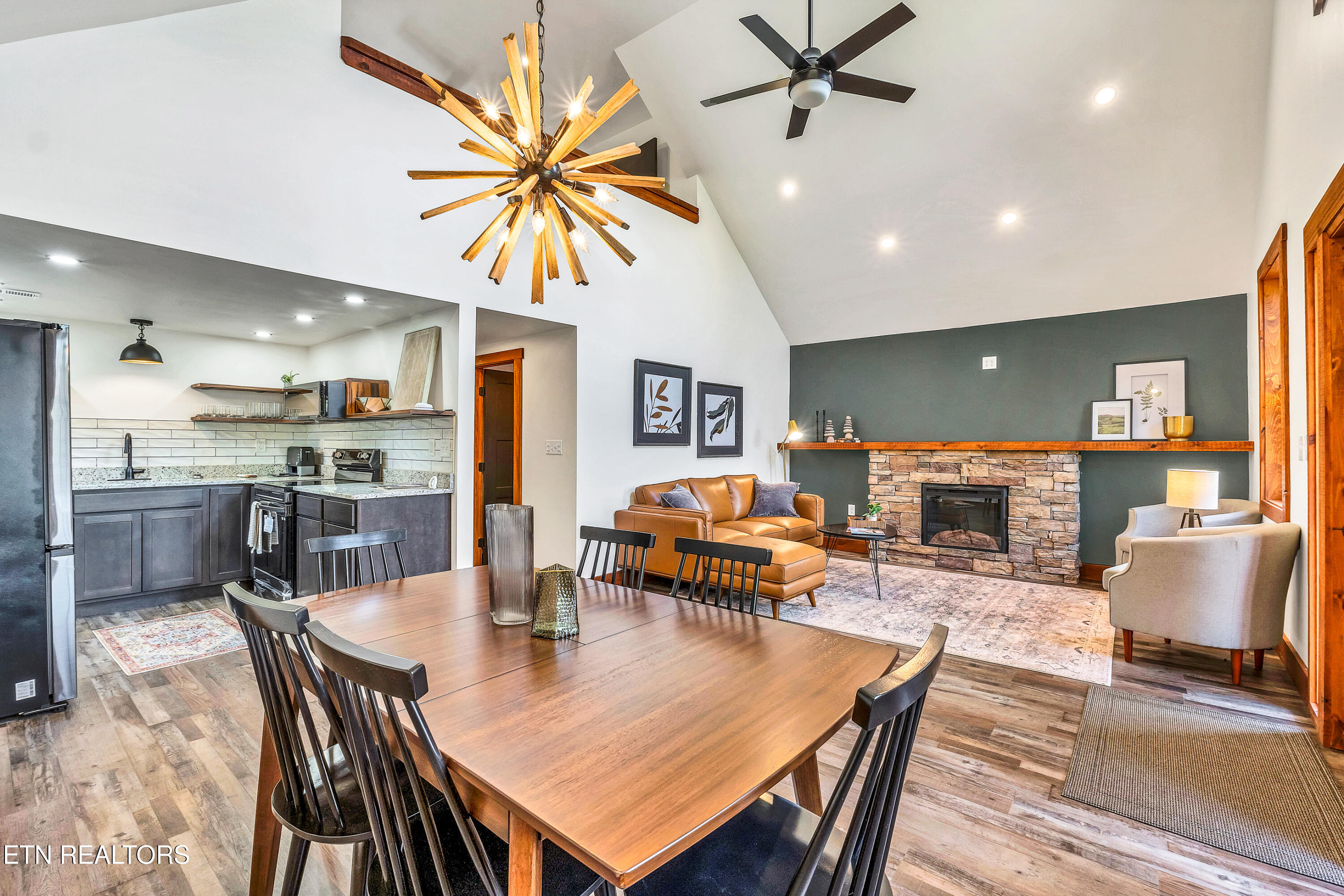 125/133 Westwing Cave Road Townsend TN 37882
