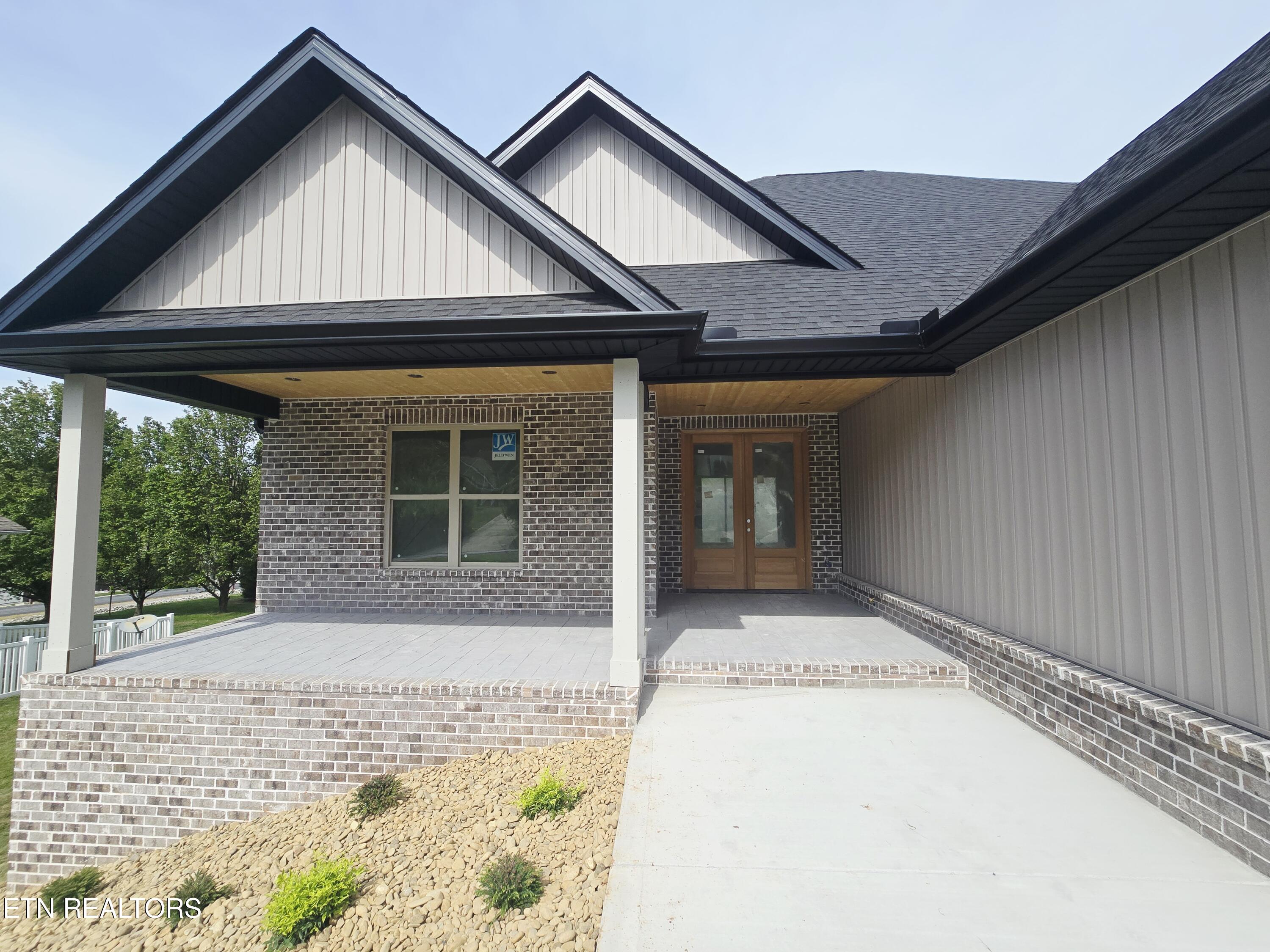 269 Ootsima Way Loudon TN 37774