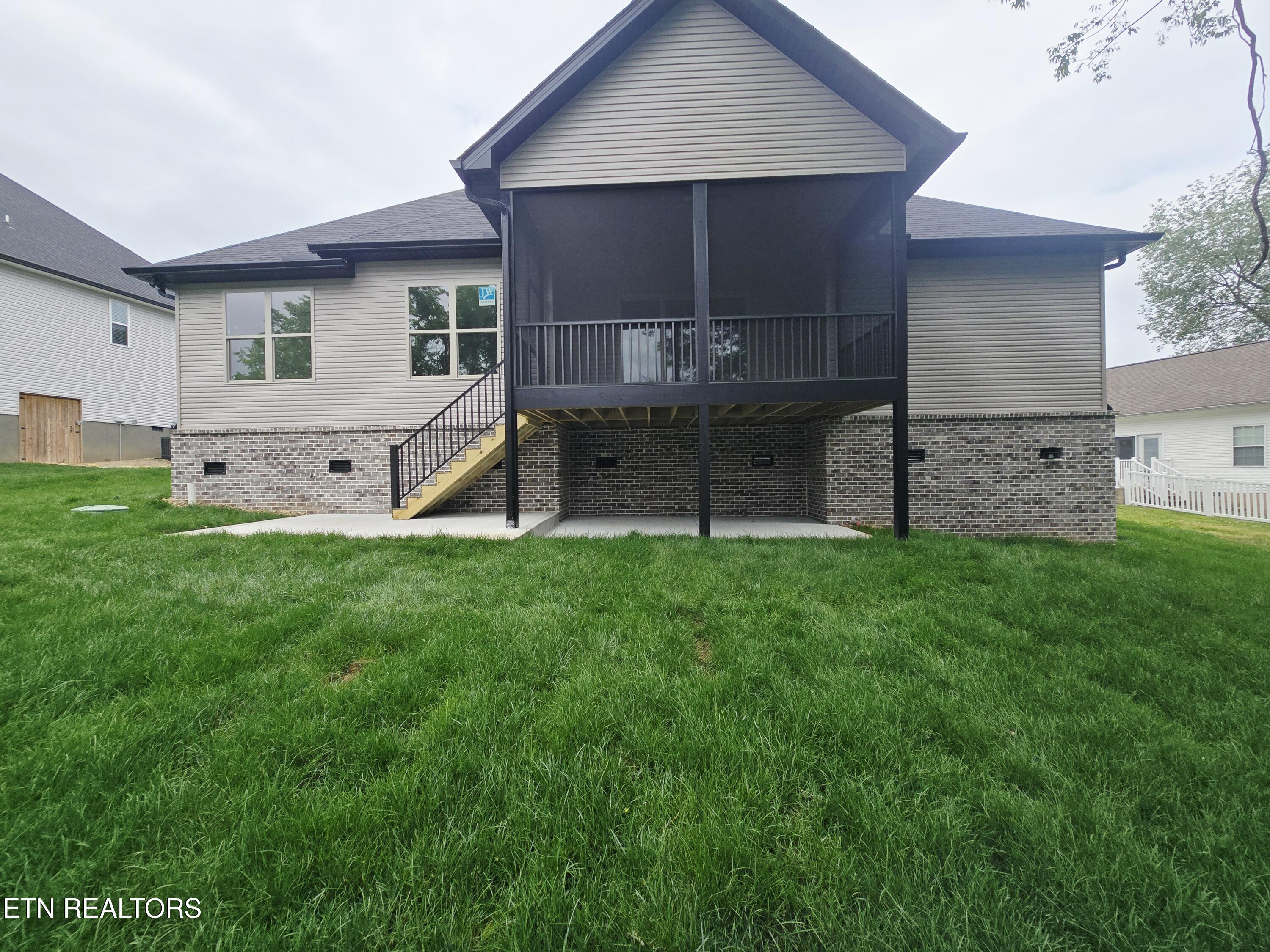 269 Ootsima Way Loudon TN 37774