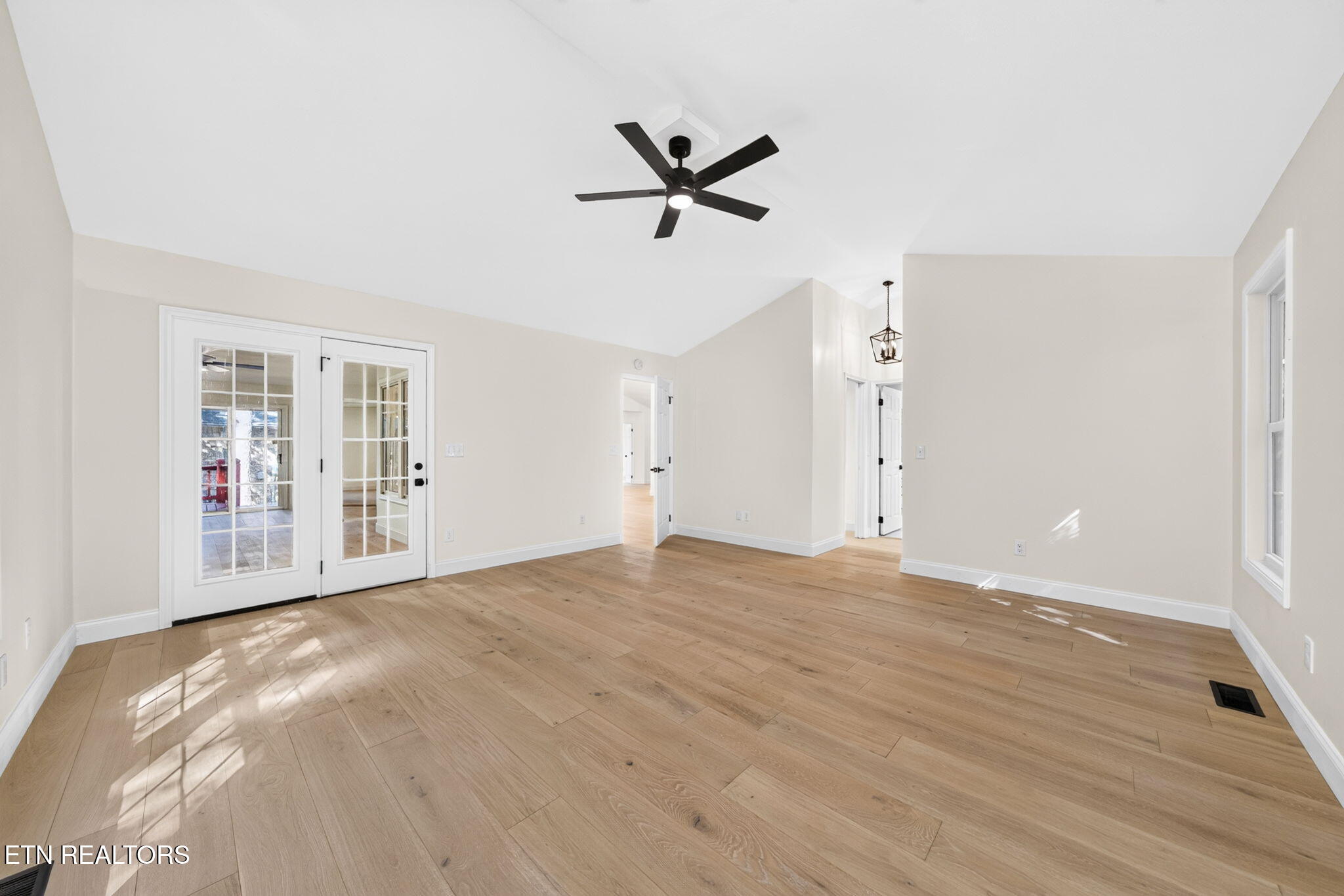 35 Leaf Circle Crossville TN 38558