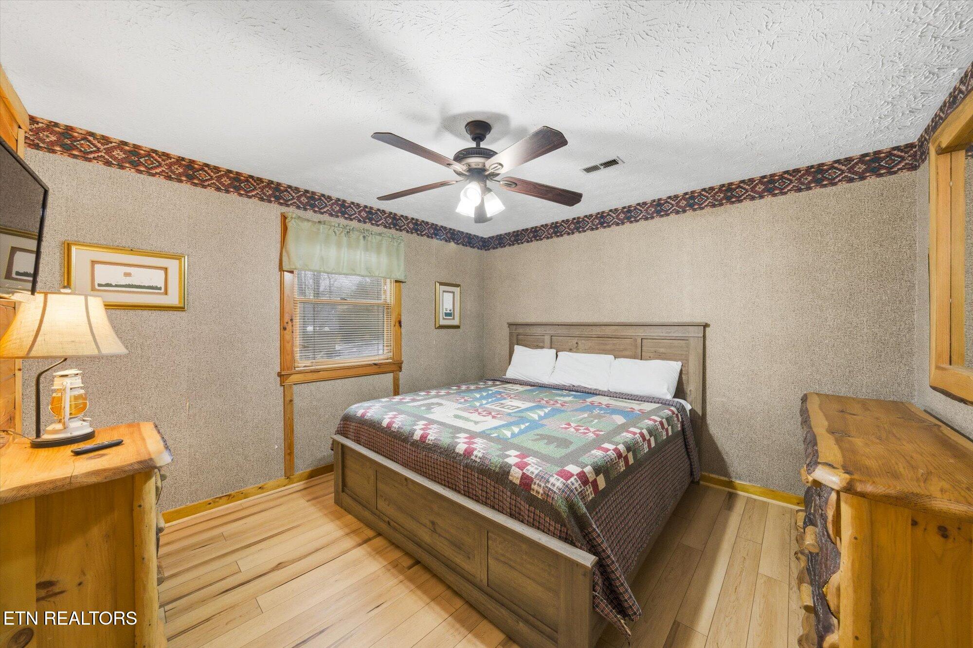 3542 Country Pines Way Sevierville TN 37876