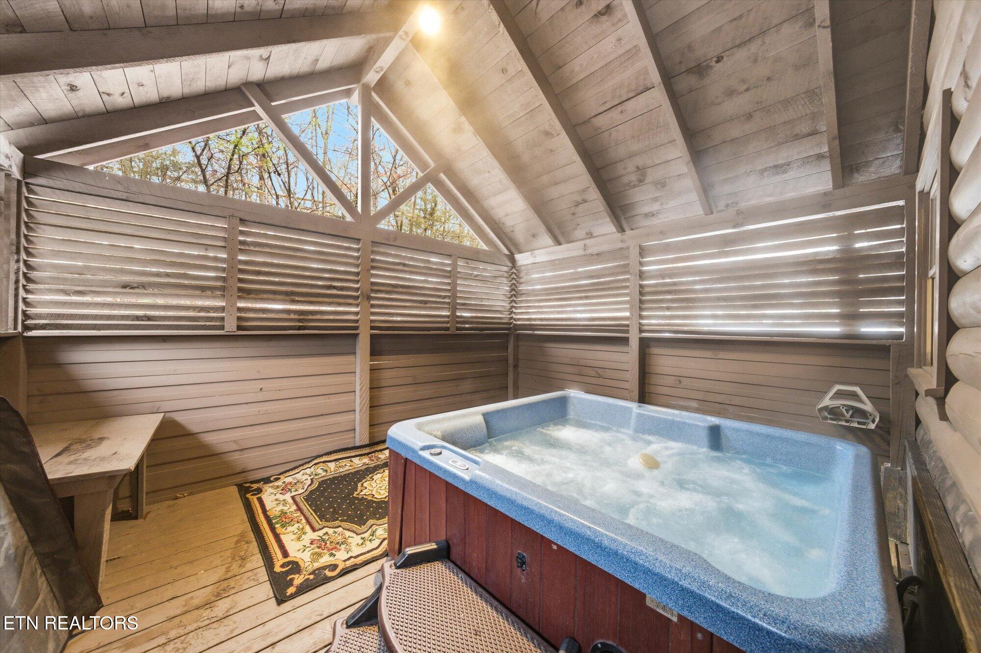 3542 Country Pines Way Sevierville TN 37876