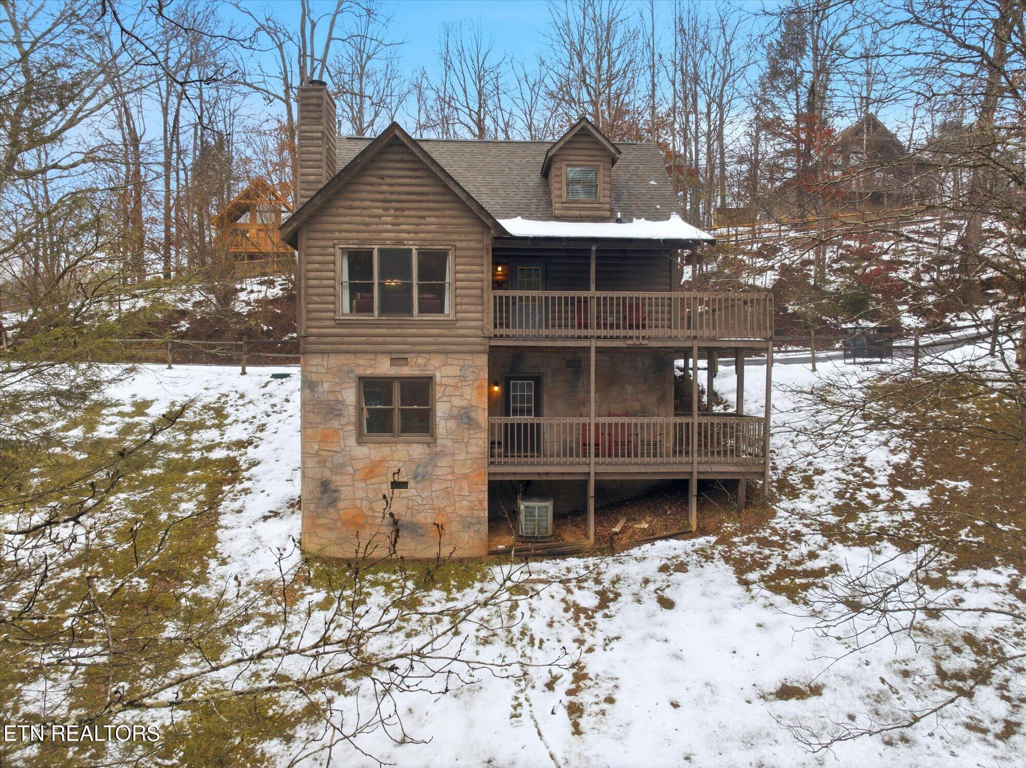 3542 Country Pines Way Sevierville TN 37876