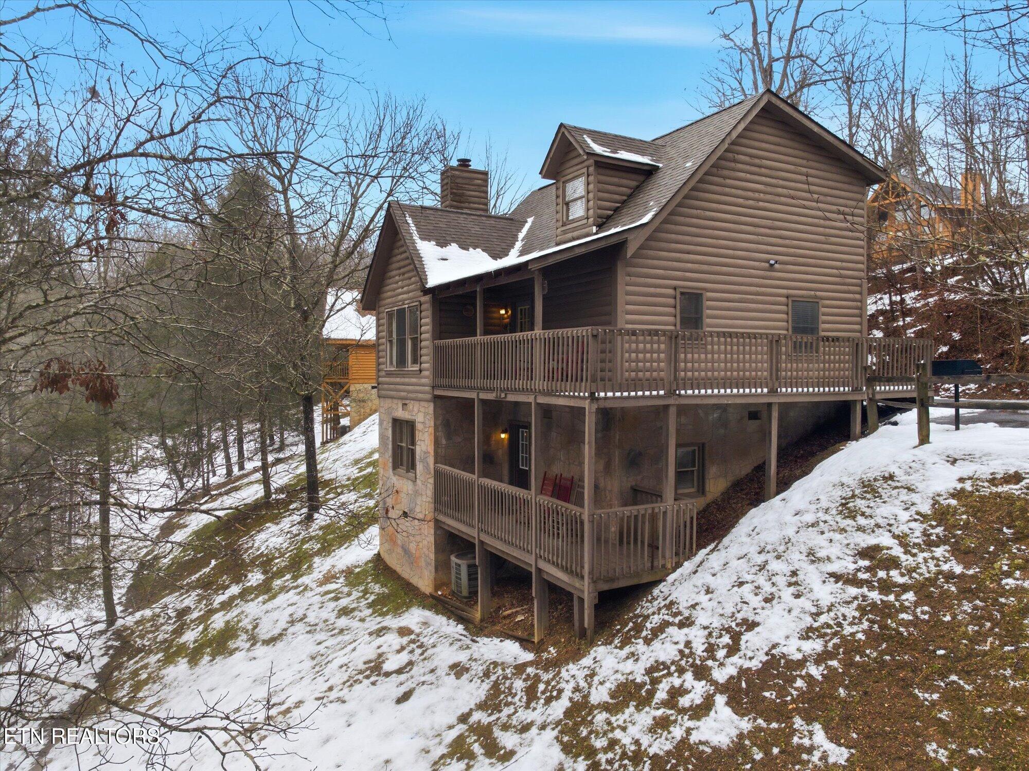 3542 Country Pines Way Sevierville TN 37876
