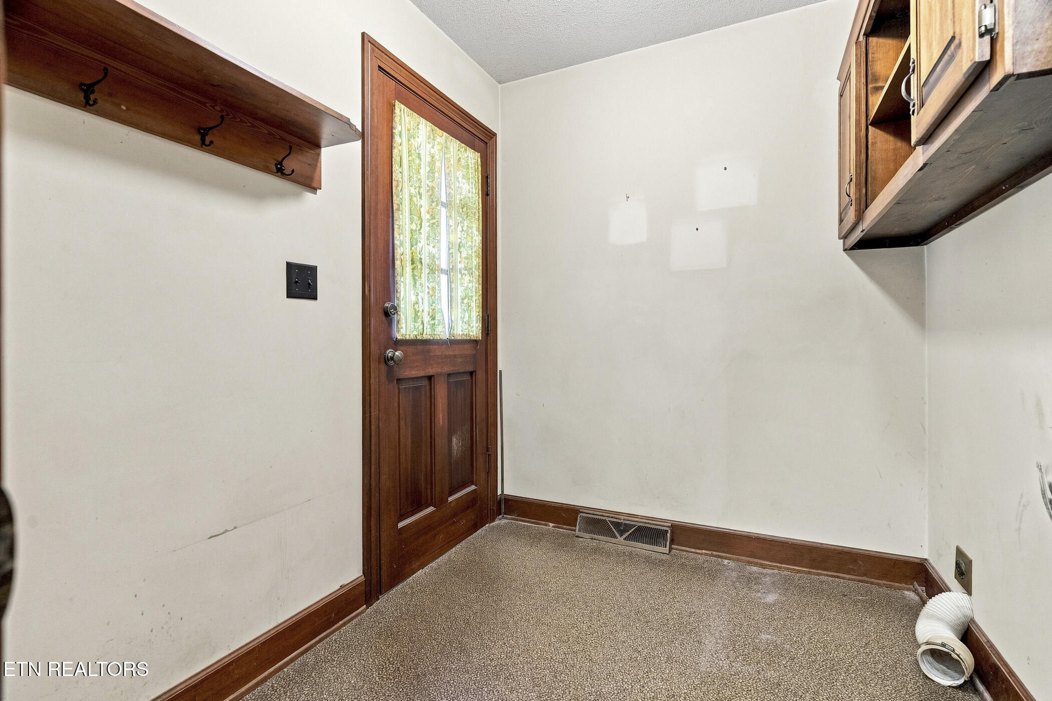 174 Irwin Lane Clinton TN 37716
