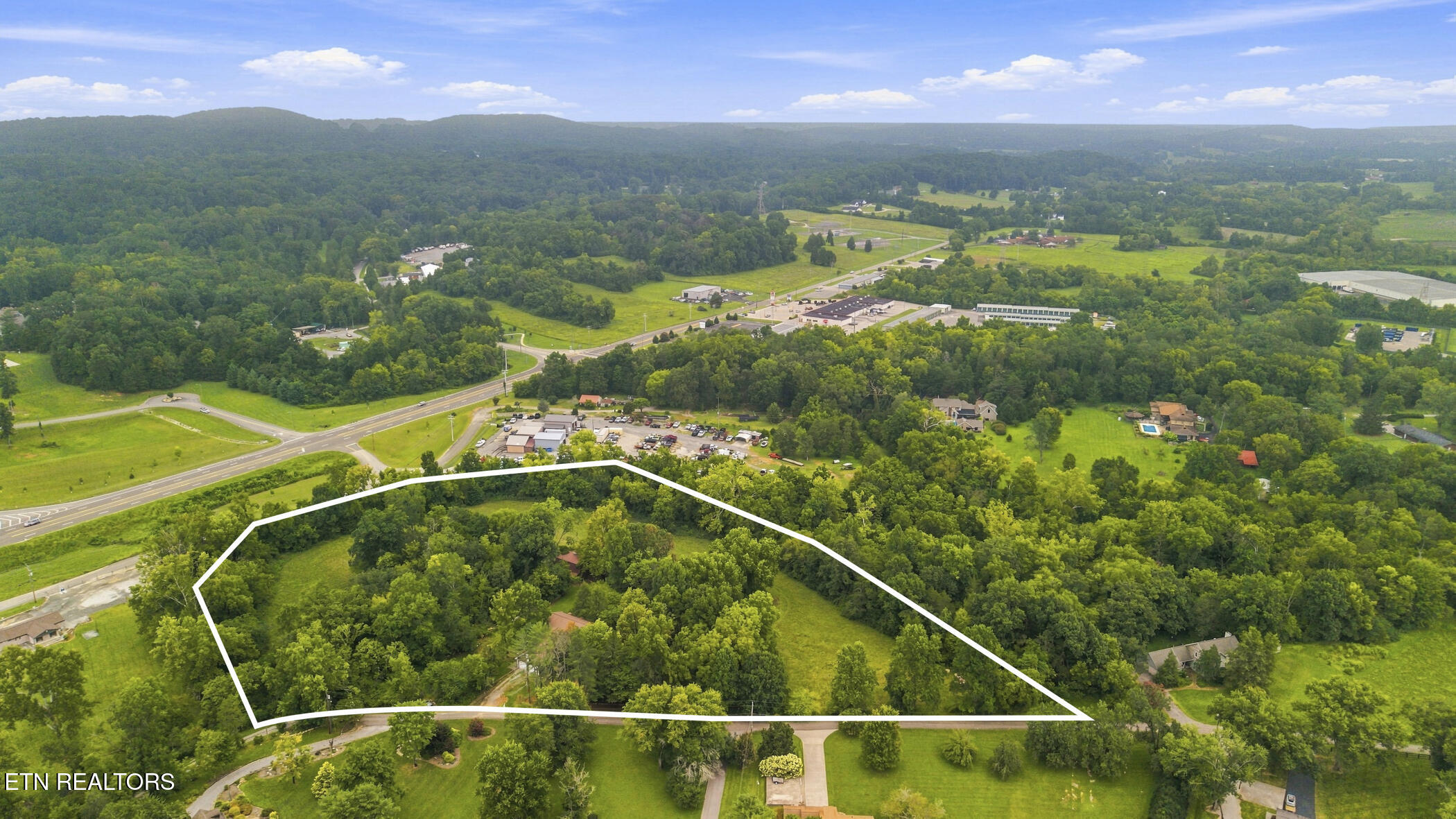 174 Irwin Lane Clinton TN 37716