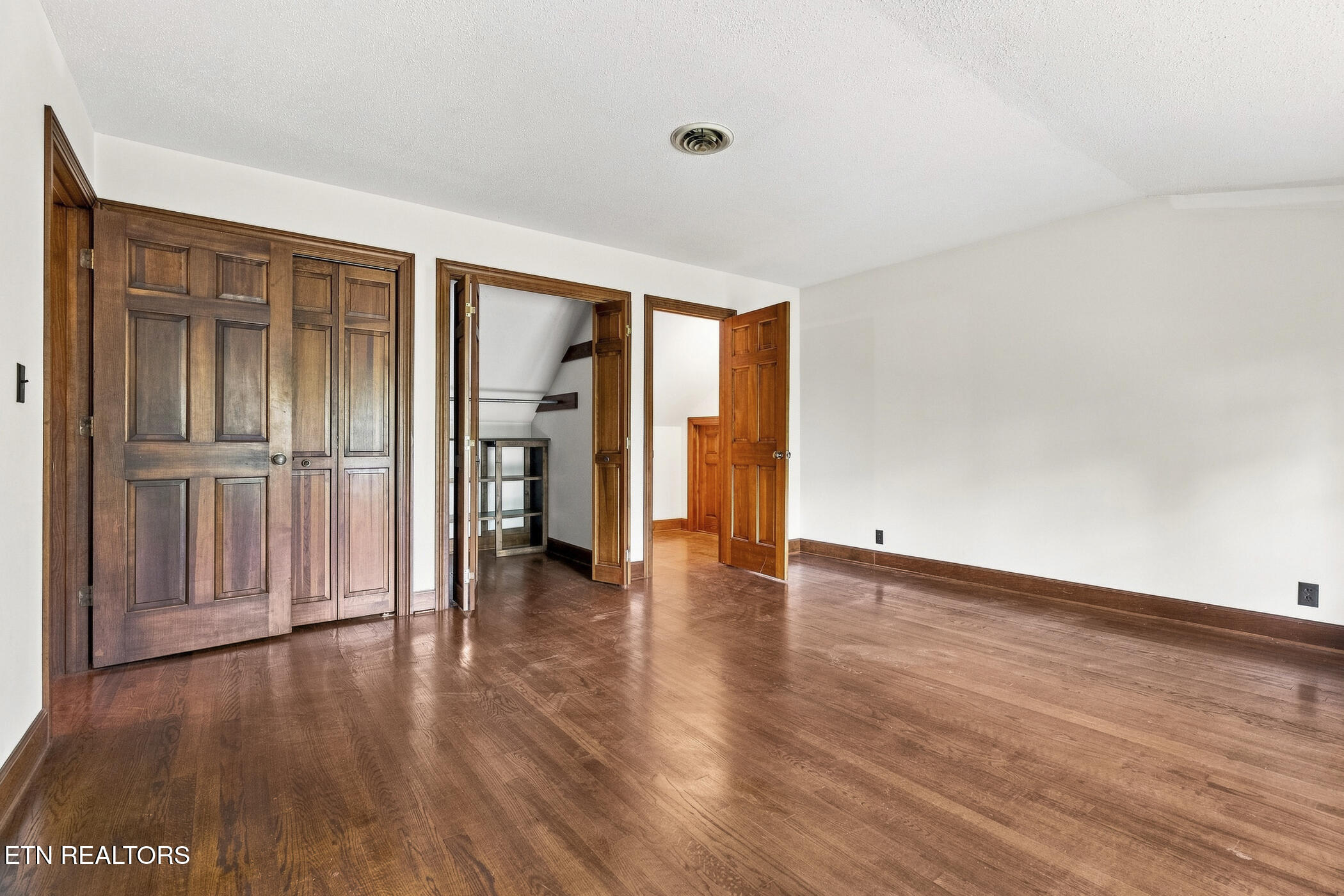 174 Irwin Lane Clinton TN 37716
