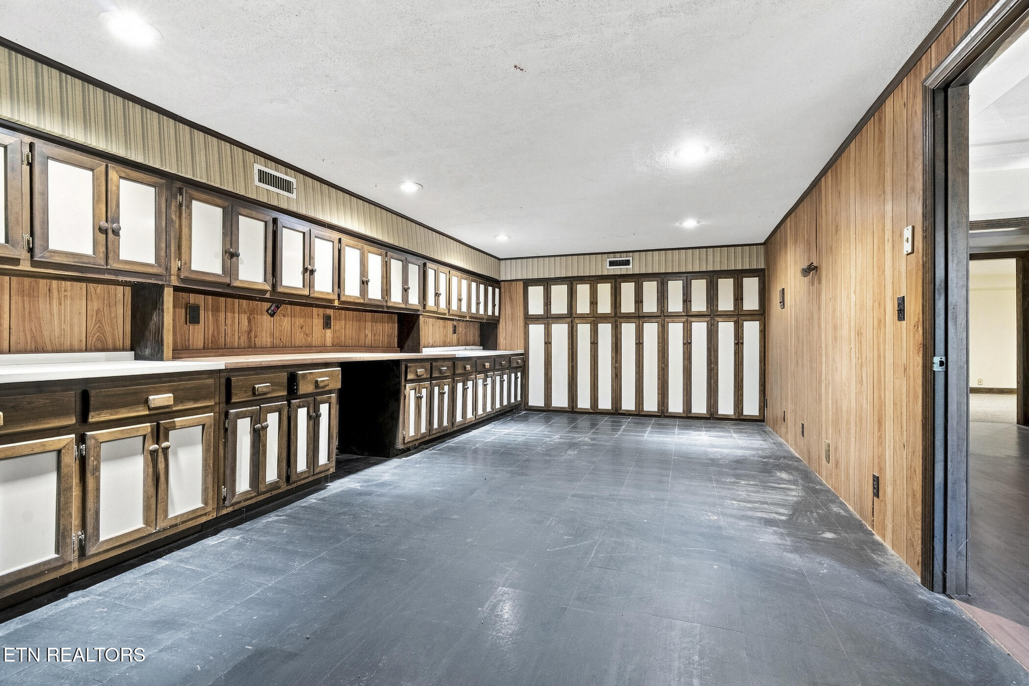 174 Irwin Lane Clinton TN 37716