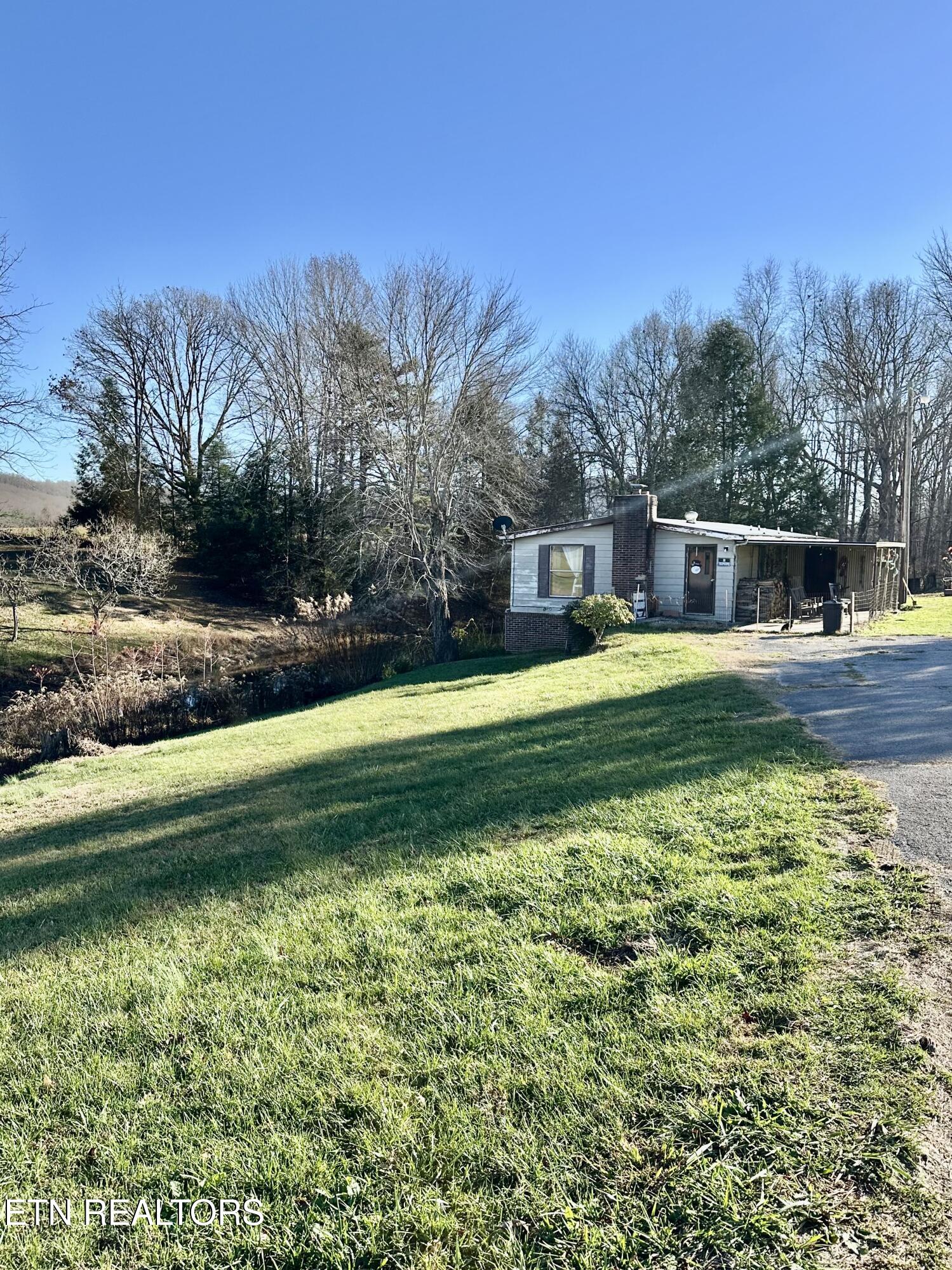 1500 Coal Hill Road Sunbright TN 37872