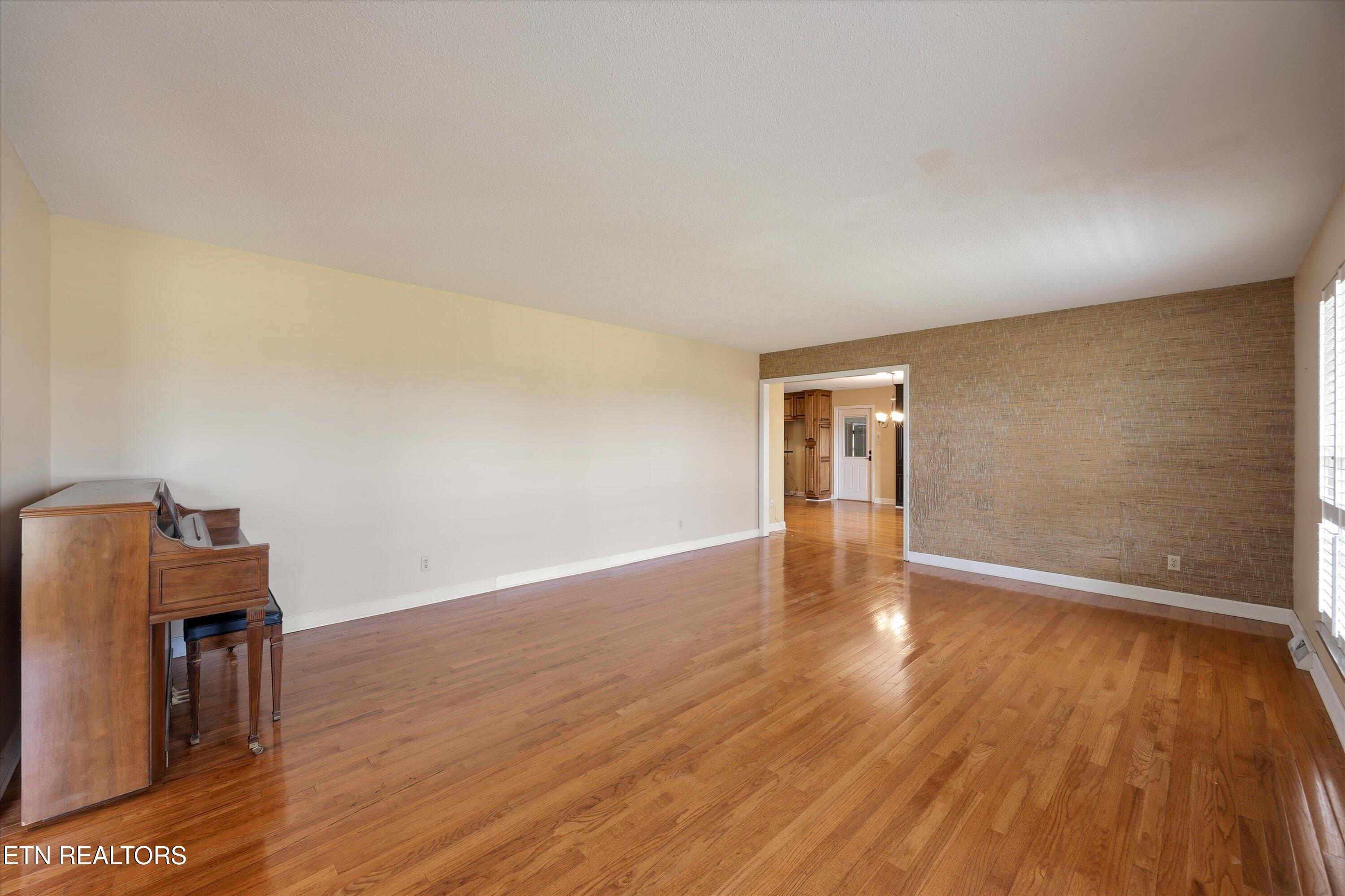 1910 Smoky View Circle Maryville TN 37801