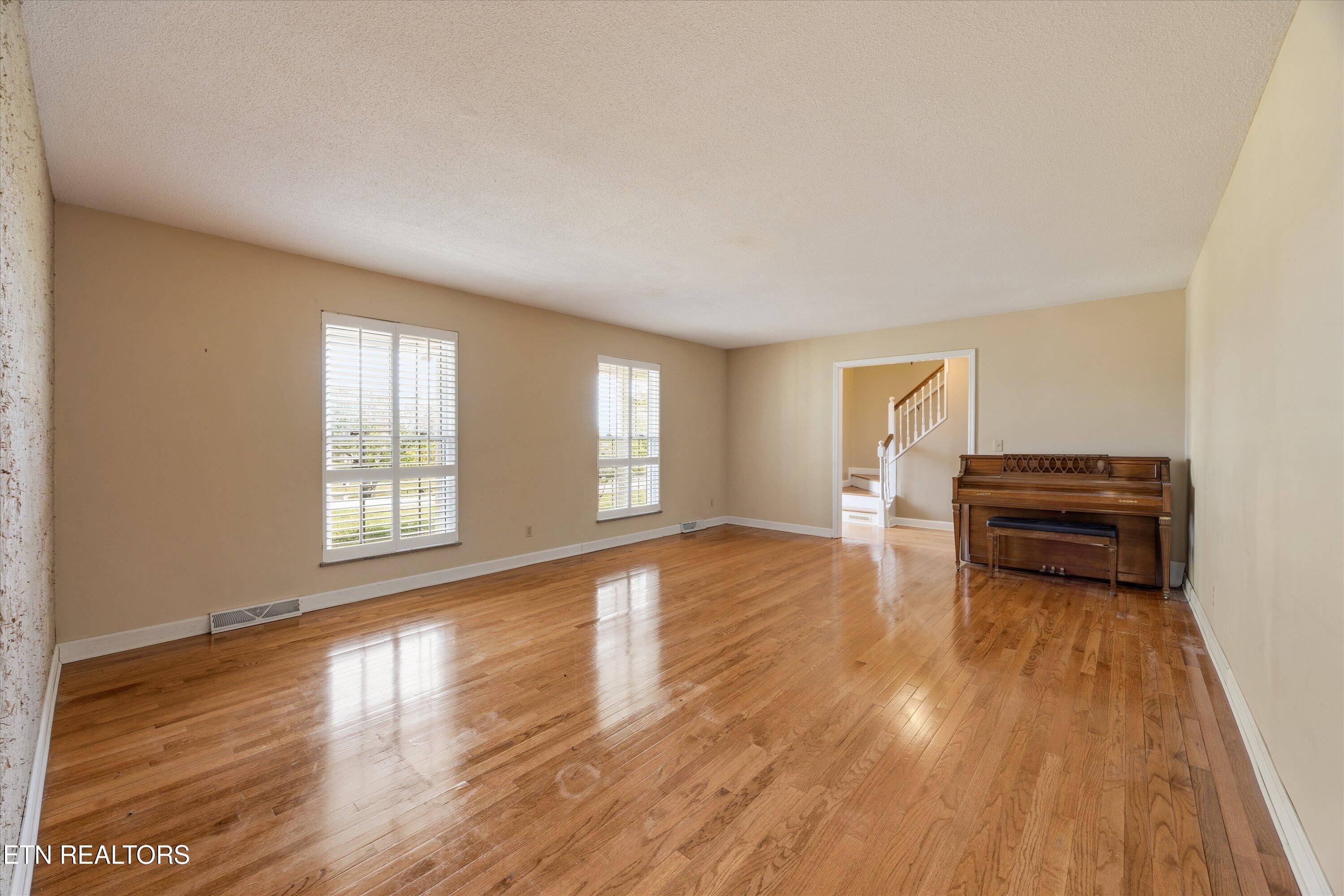 1910 Smoky View Circle Maryville TN 37801