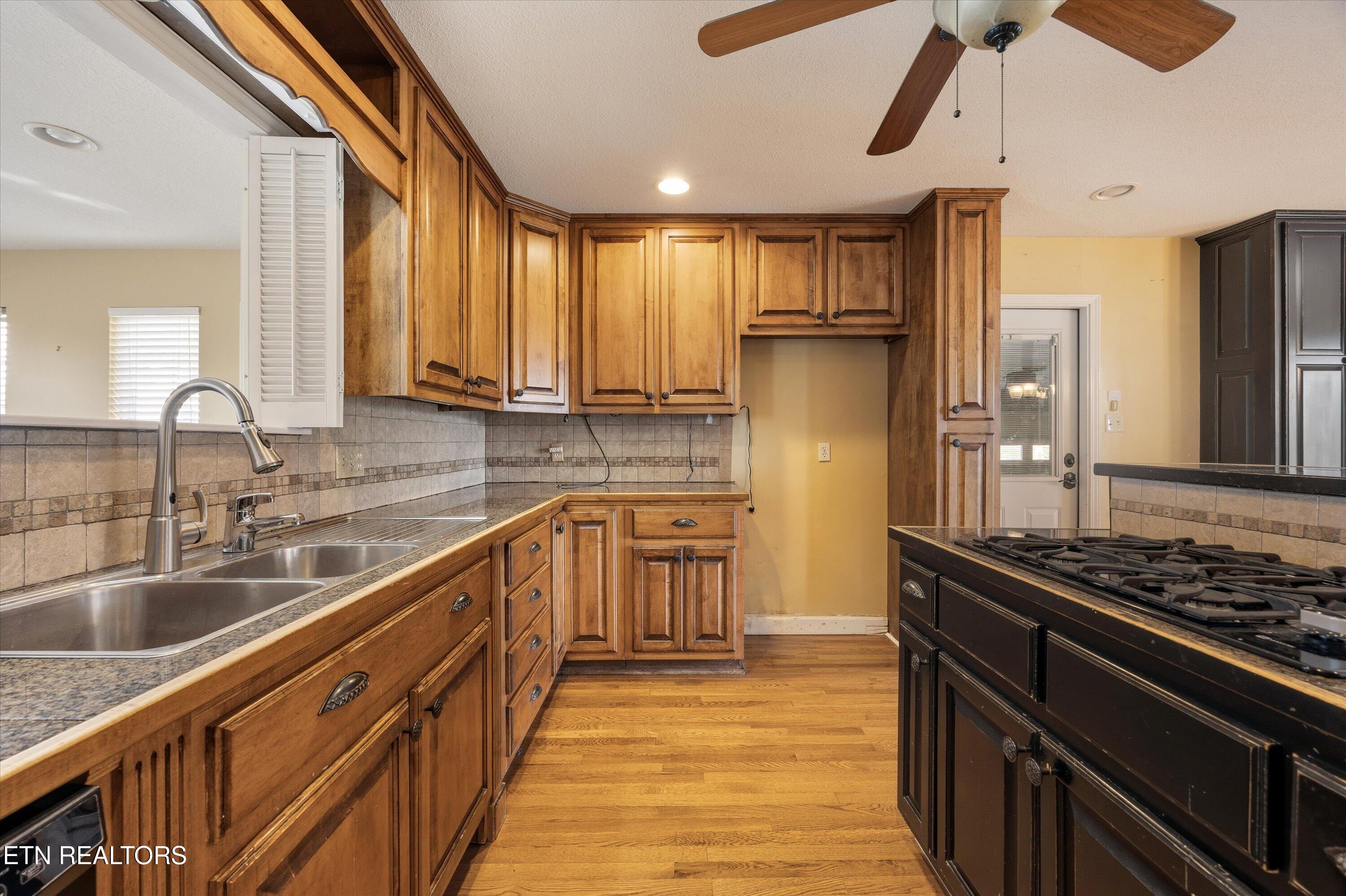 1910 Smoky View Circle Maryville TN 37801