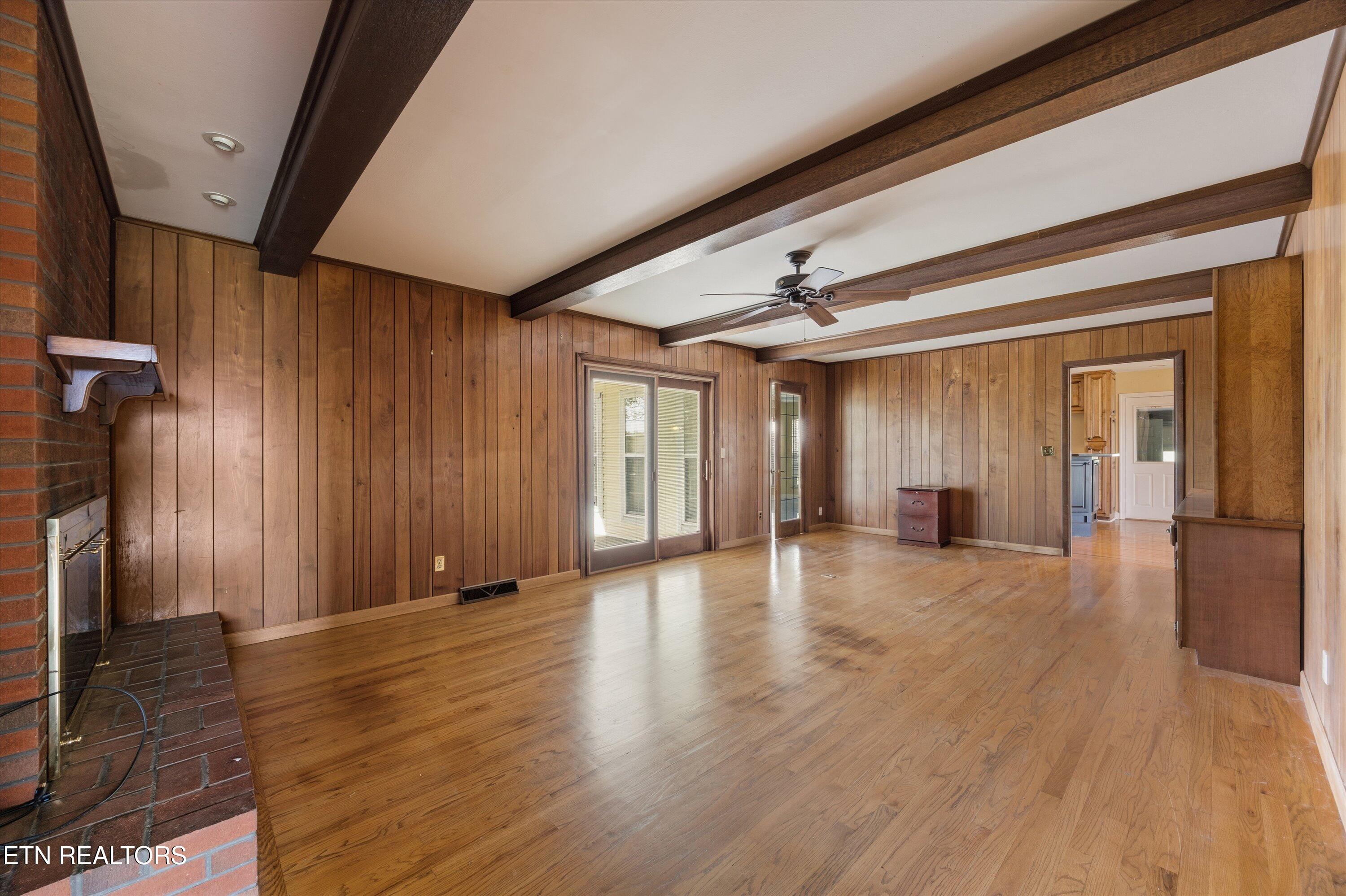 1910 Smoky View Circle Maryville TN 37801