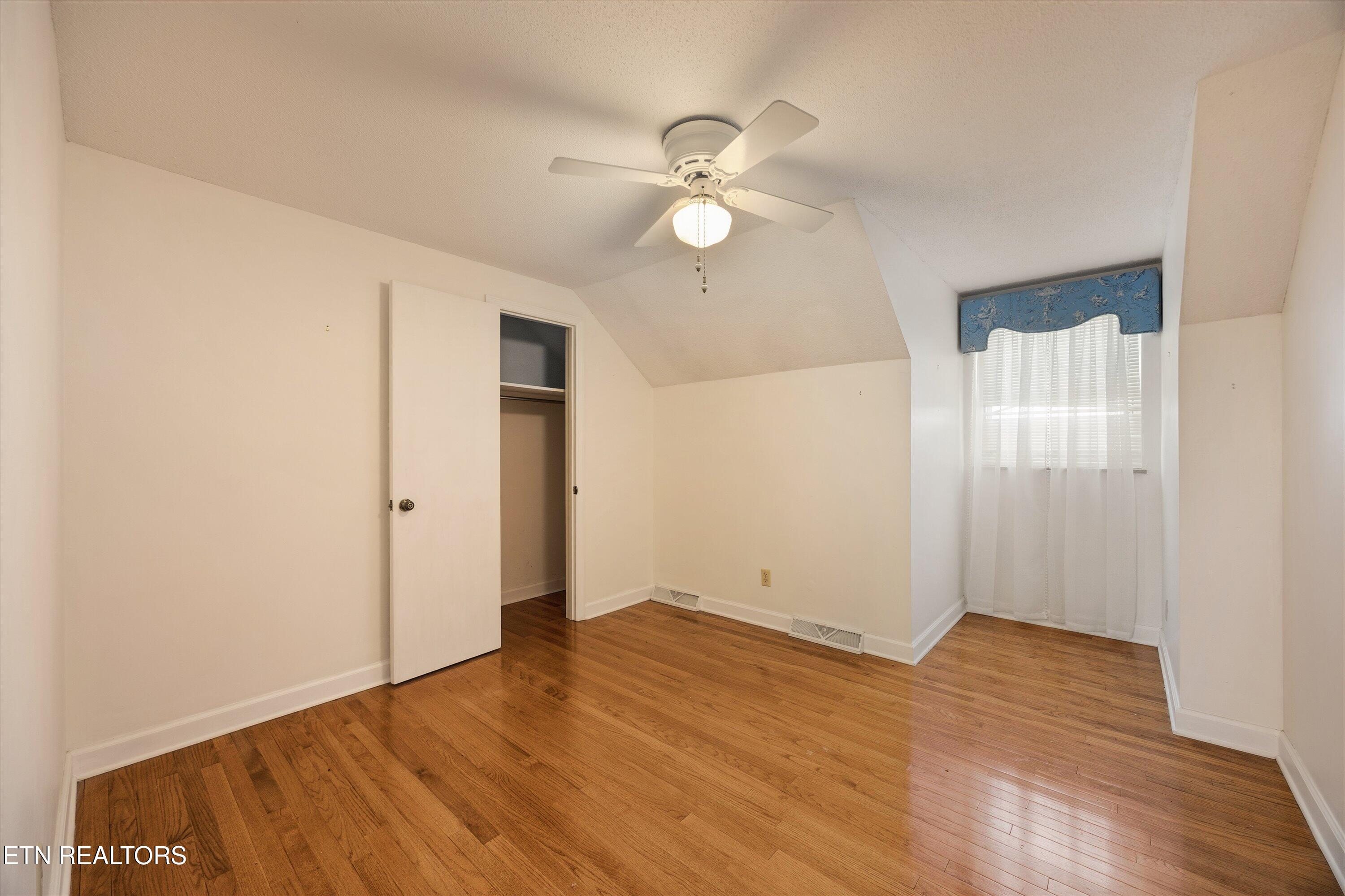 1910 Smoky View Circle Maryville TN 37801