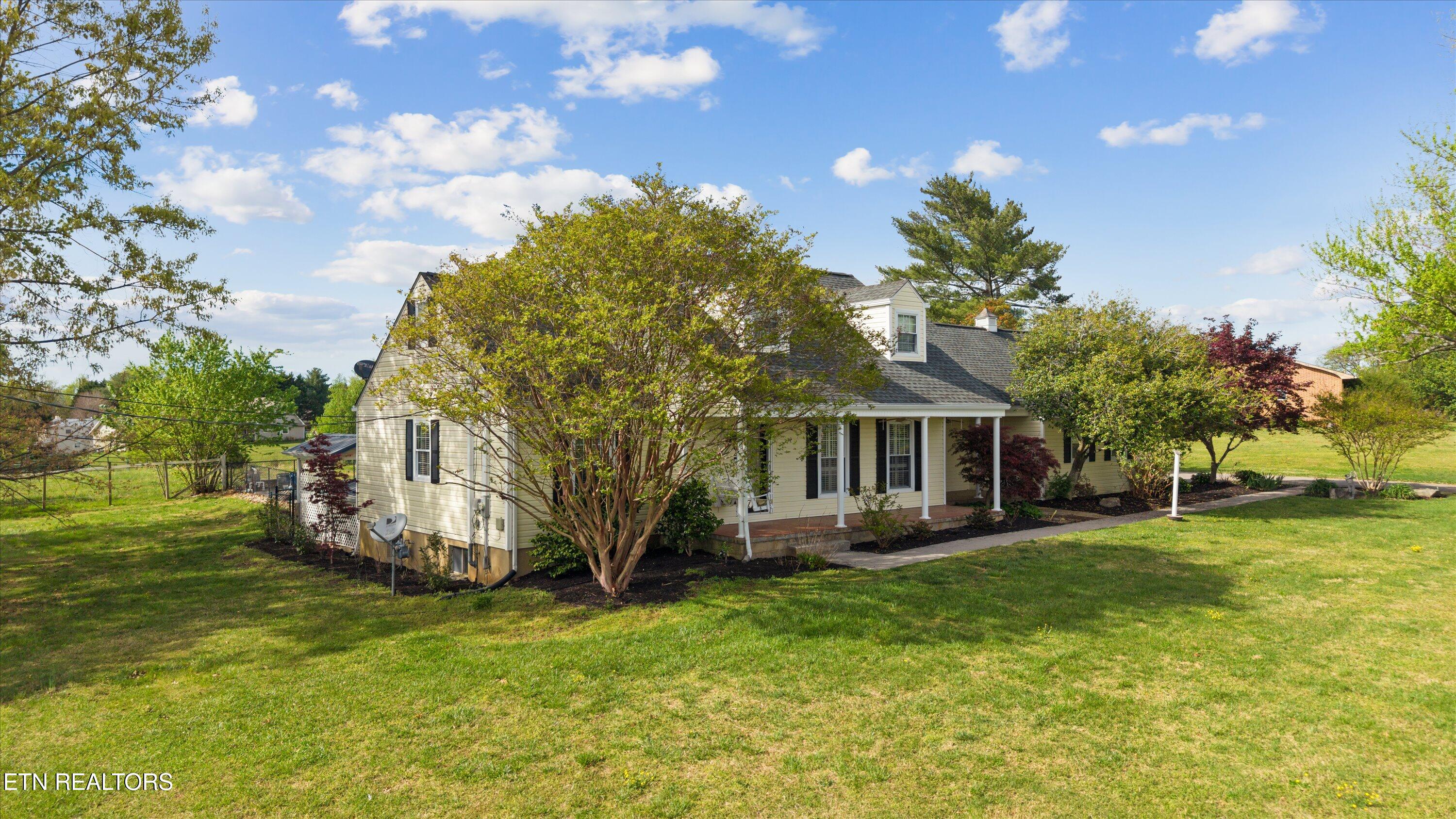1910 Smoky View Circle Maryville TN 37801