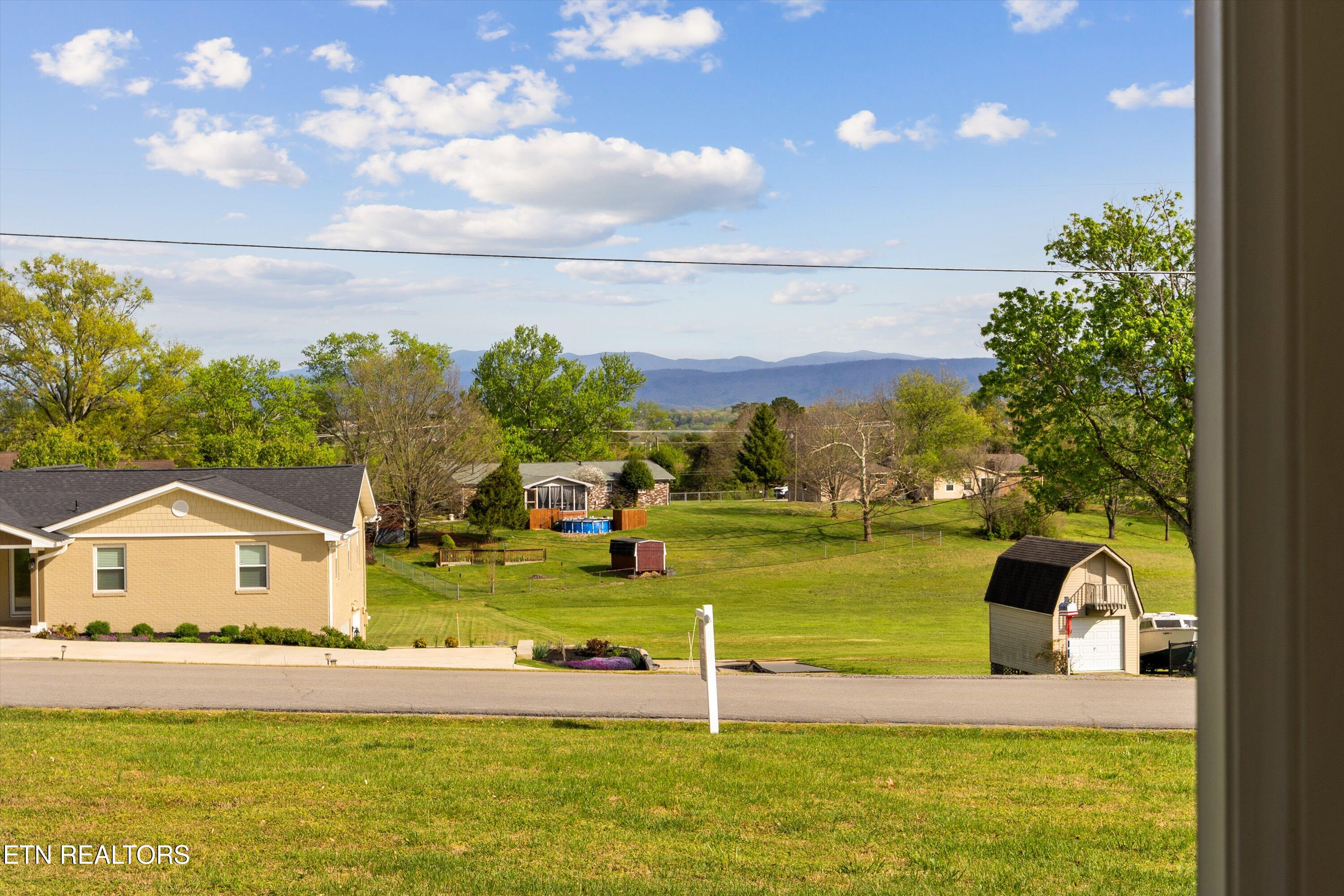 1910 Smoky View Circle Maryville TN 37801
