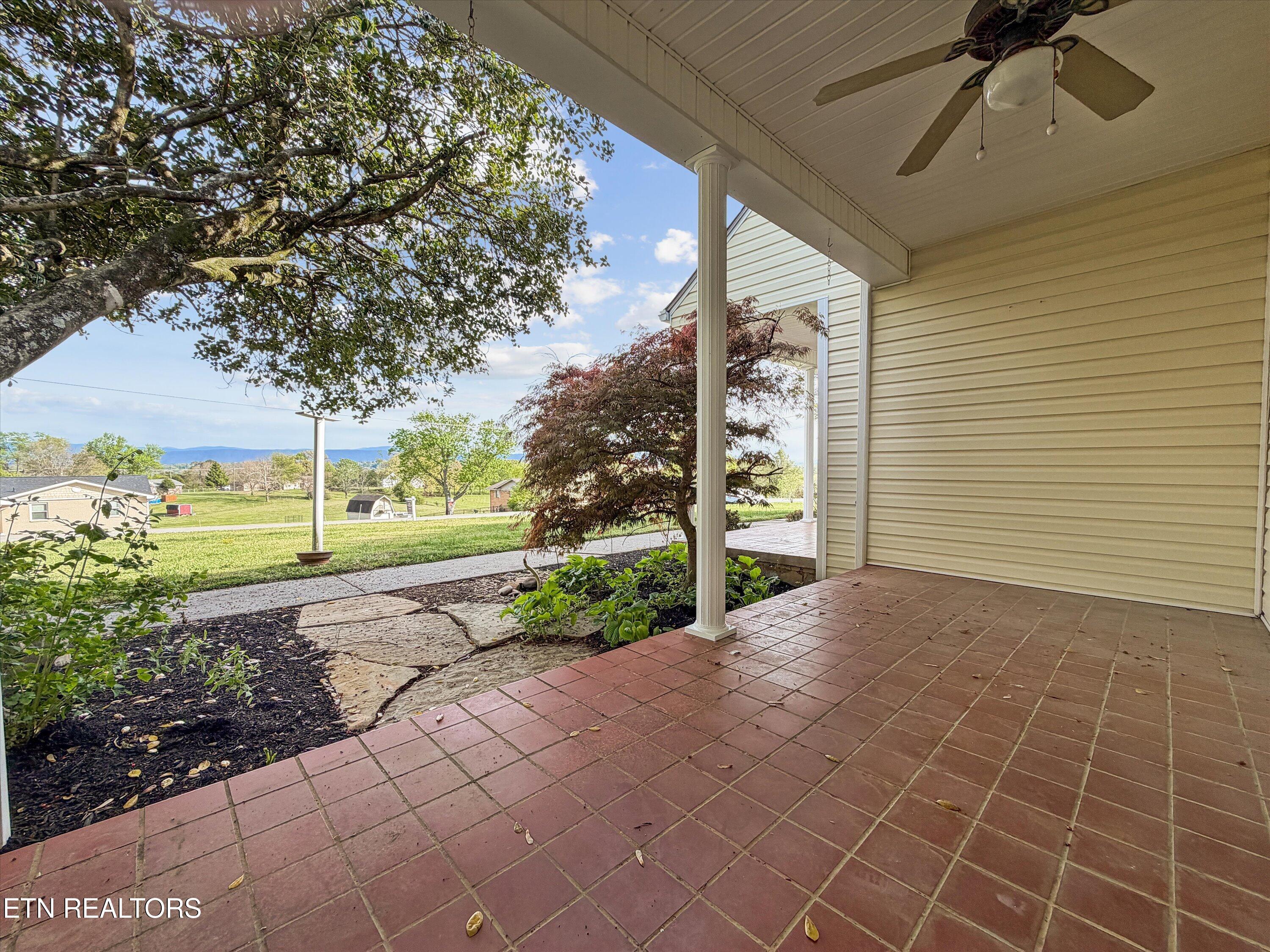 1910 Smoky View Circle Maryville TN 37801