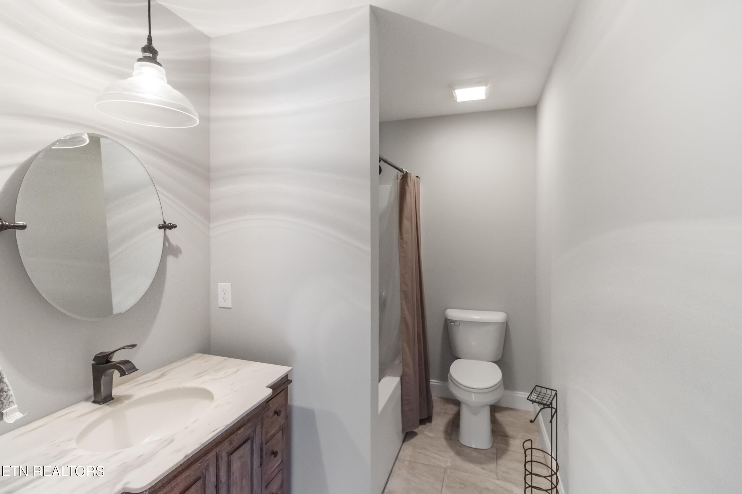 218 Hillcrest Street Clinton TN 37716