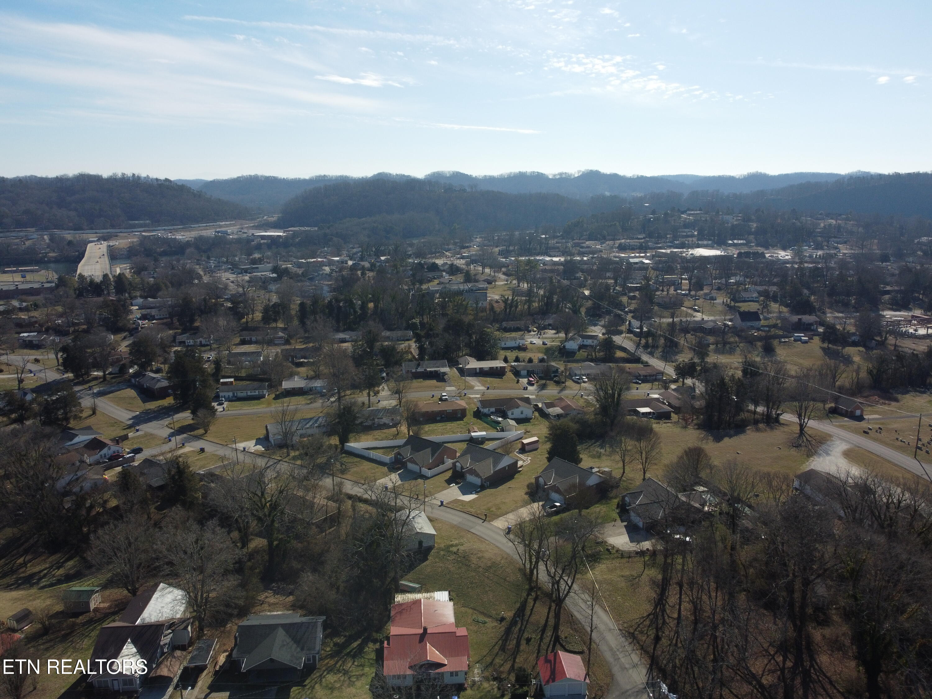 218 Hillcrest Street Clinton TN 37716